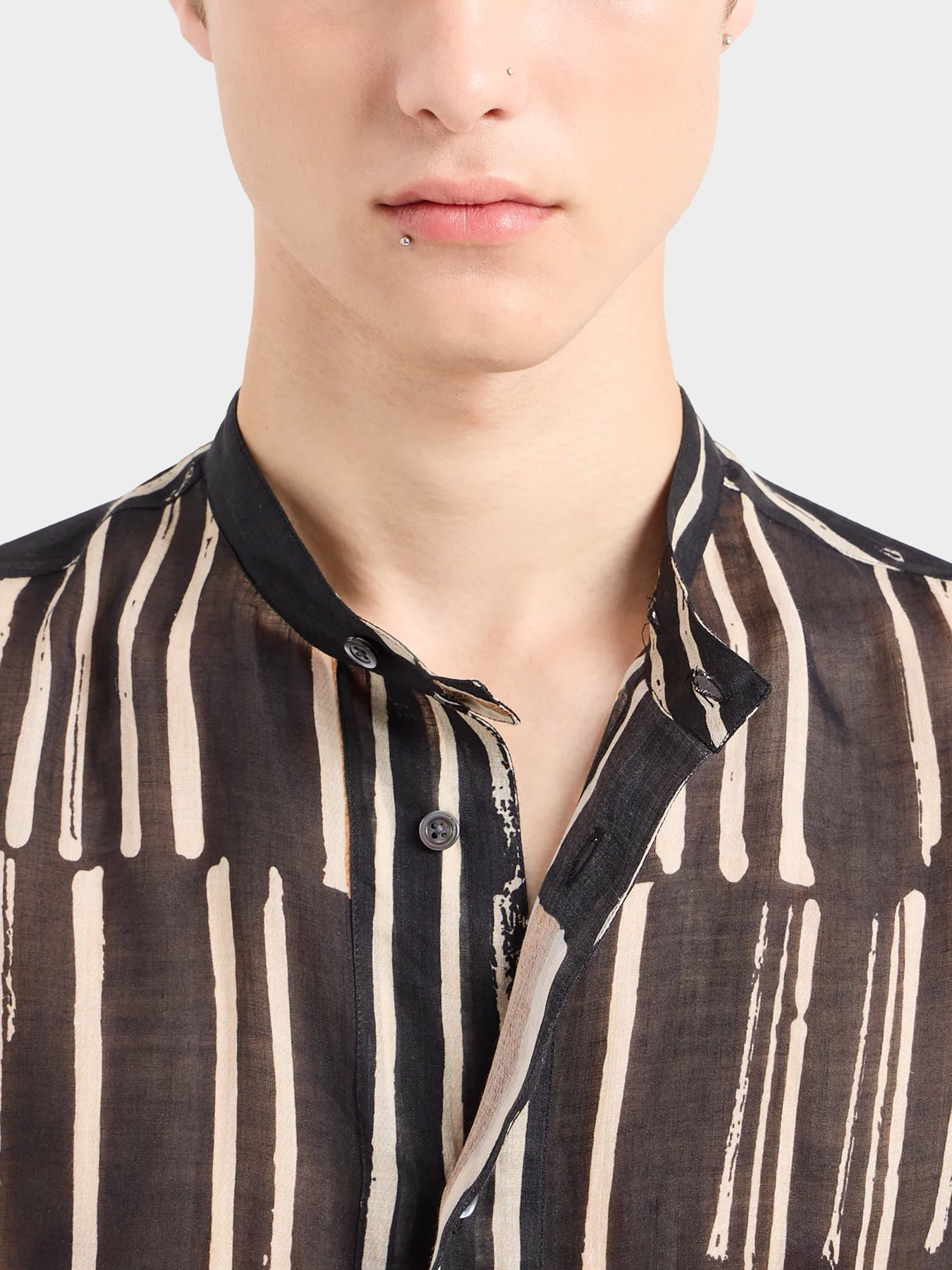 Рубашки Emporio Armani модель E31F13-F1332-948 Фото
