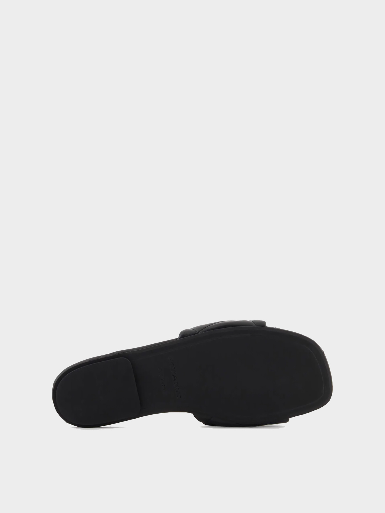 Шлёпанцы Emporio Armani модель X3P826-XF770-00002 Фото