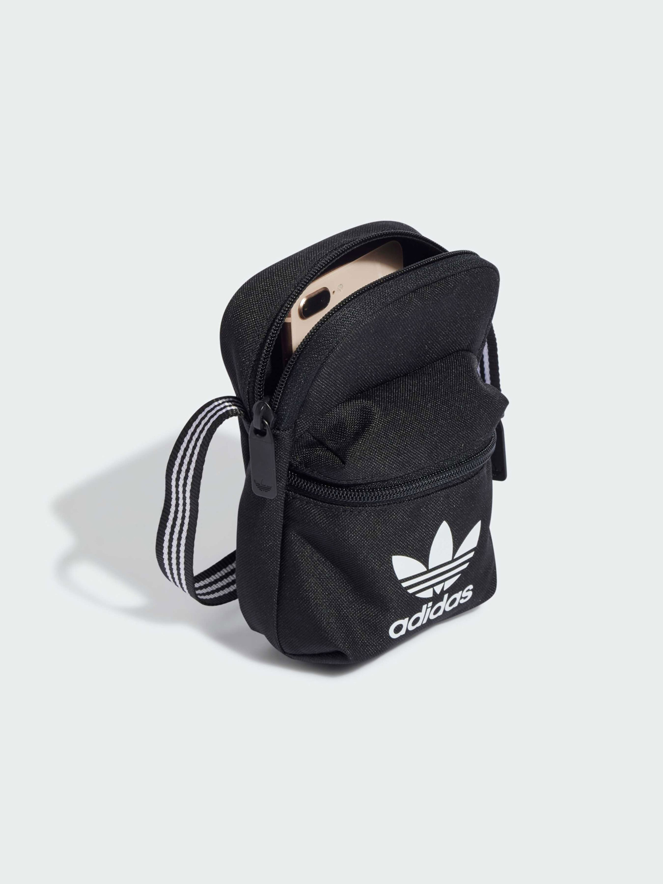 Сумки Adidas модель IJ0765 Фото