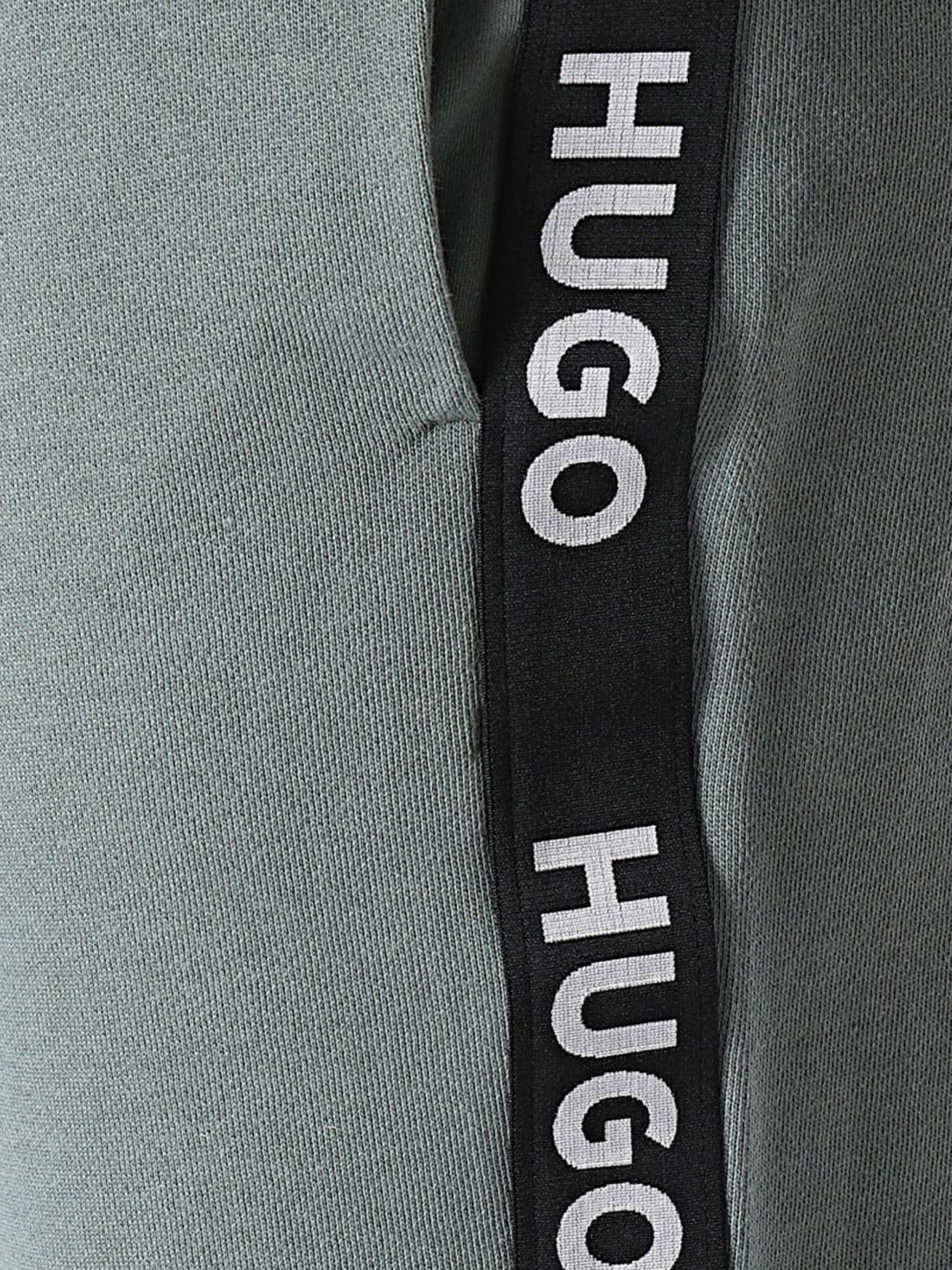 Шорты HUGO модель 50496996-307 Фото