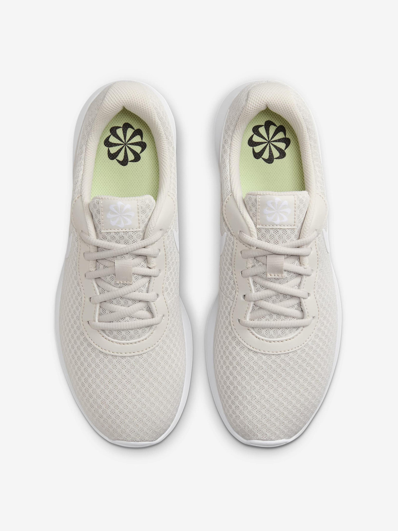 Кроссовки NIKE модель DJ6257-106 Фото