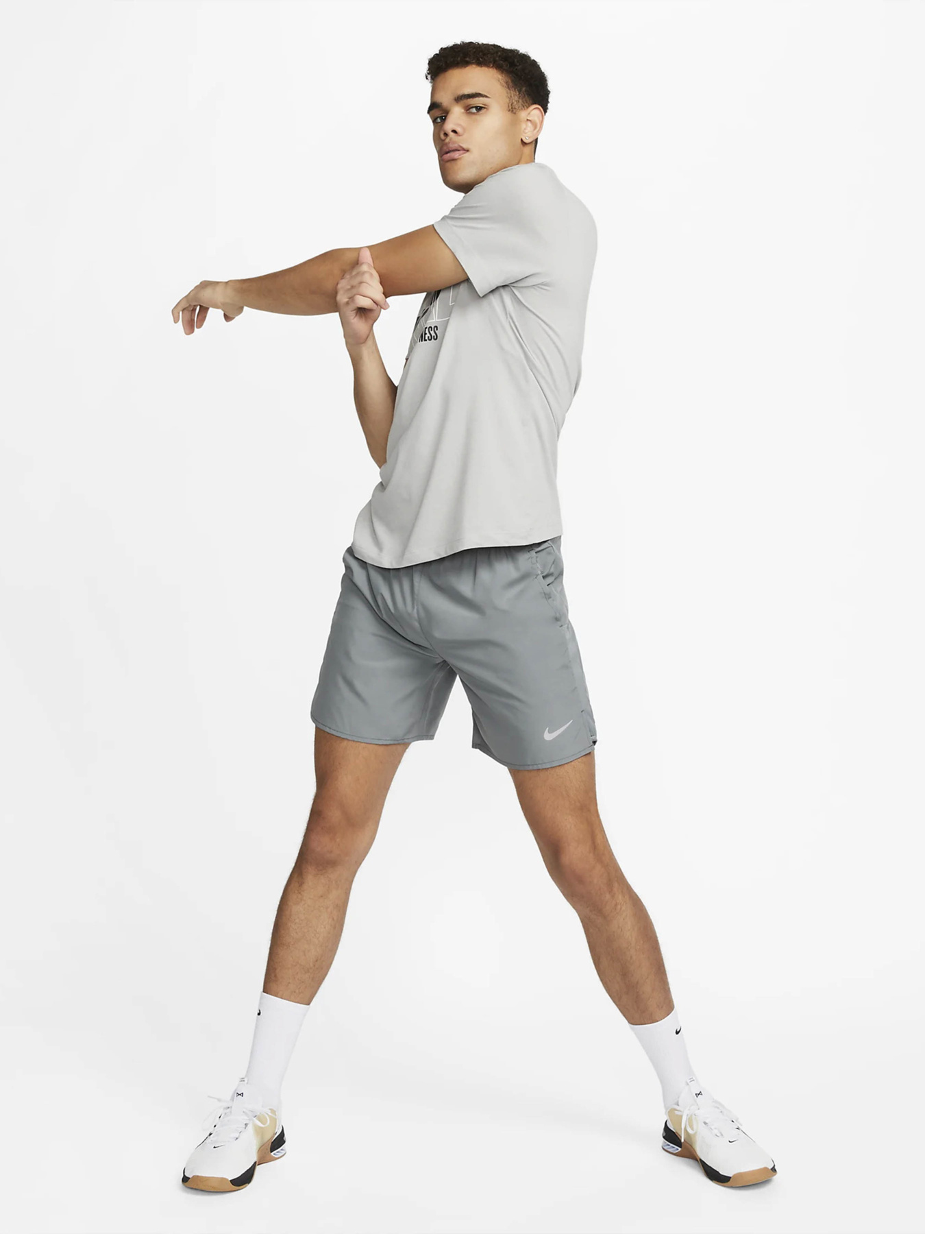 Шорты NIKE модель DV9344-084 Фото