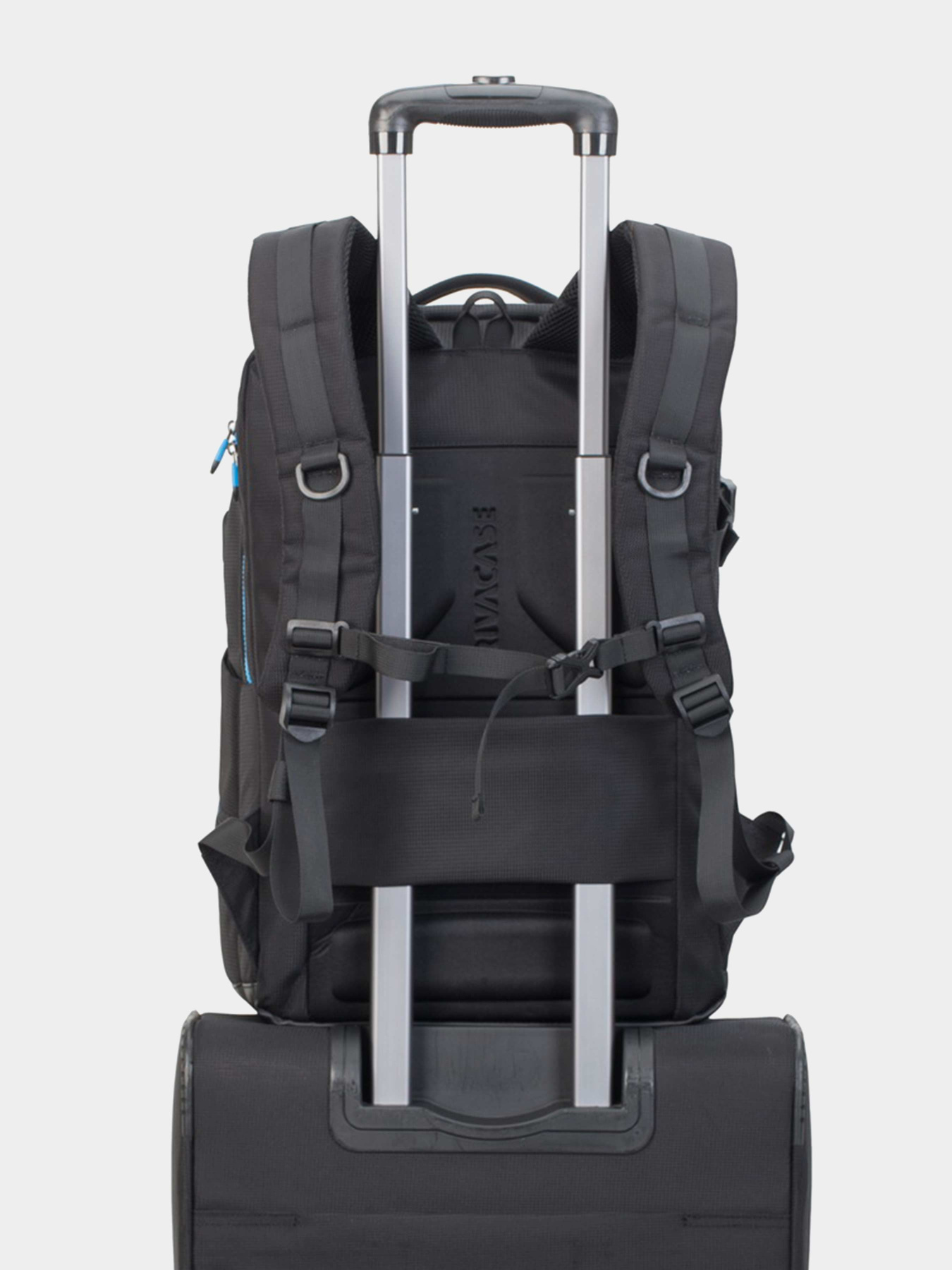 Рюкзаки THULE Borneo модель 7860black Рюкзаки THULE Borneo модель 7860black Фото