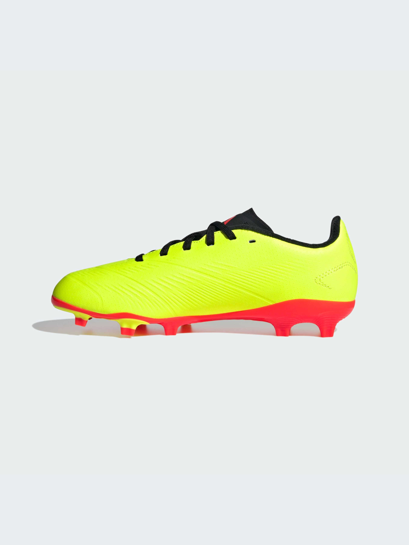 Кроссовки Adidas Predator модель IG7747-KZ Фото