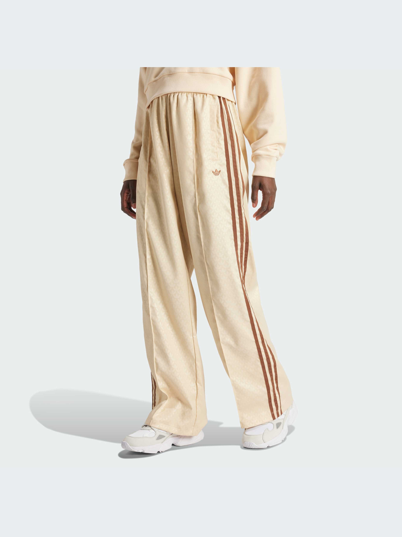 Брюки Adidas Graphics модель IS3854-KZ Фото