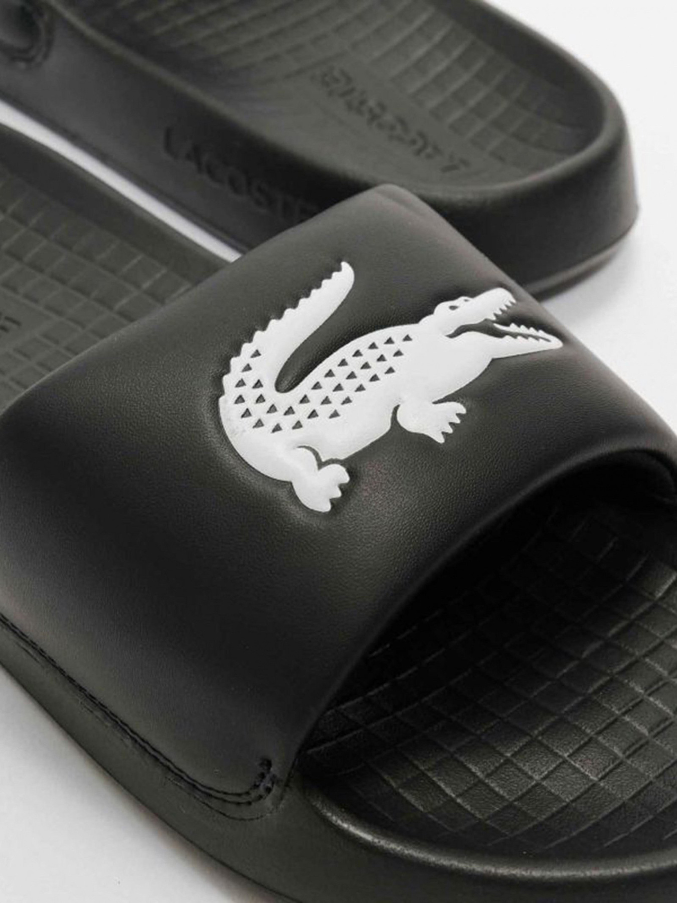 Шлёпанцы Lacoste модель 745CMA0002312 Фото