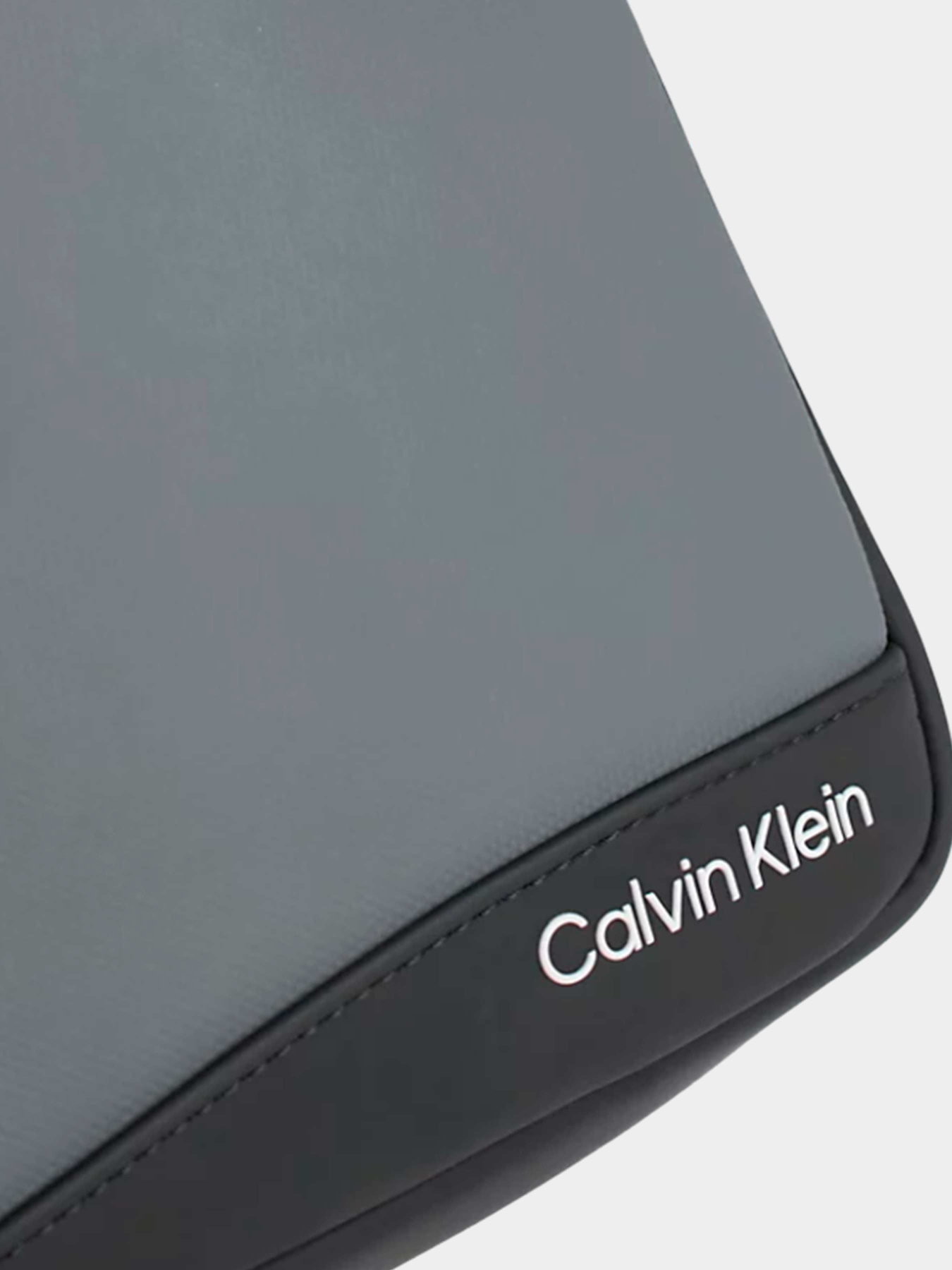 Сумки Calvin Klein модель K50K511252-PCX Фото