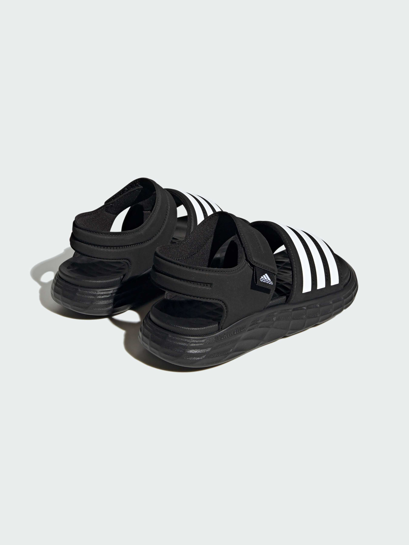 Сандалии Adidas модель HP5832 Сандалии Adidas модель HP5832 Фото