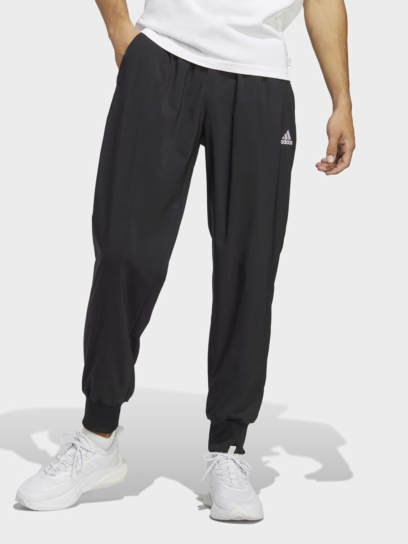 Брюки Adidas модель IC0059 Брюки Adidas модель IC0059 Фото