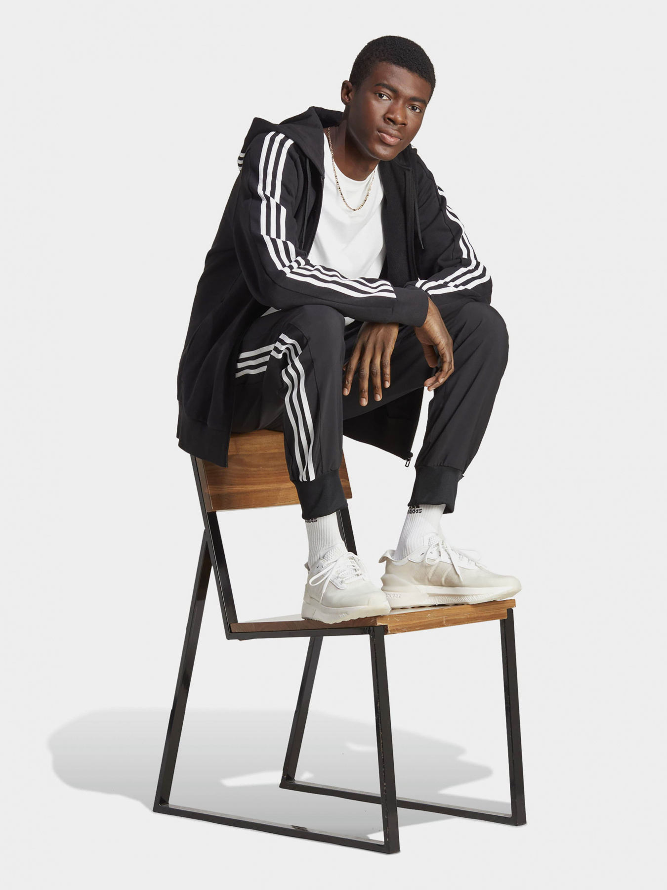 Худи и свитшоты Adidas модель IC0433 Фото