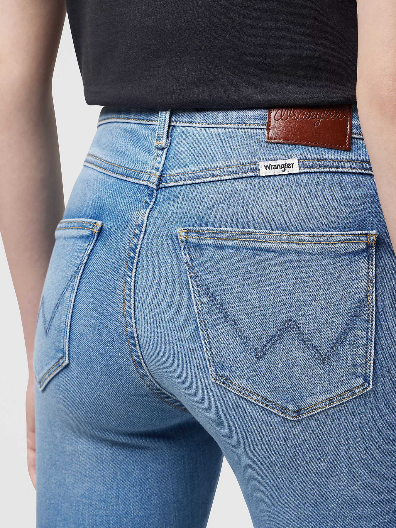 Джинсы Wrangler модель 112342896 Фото
