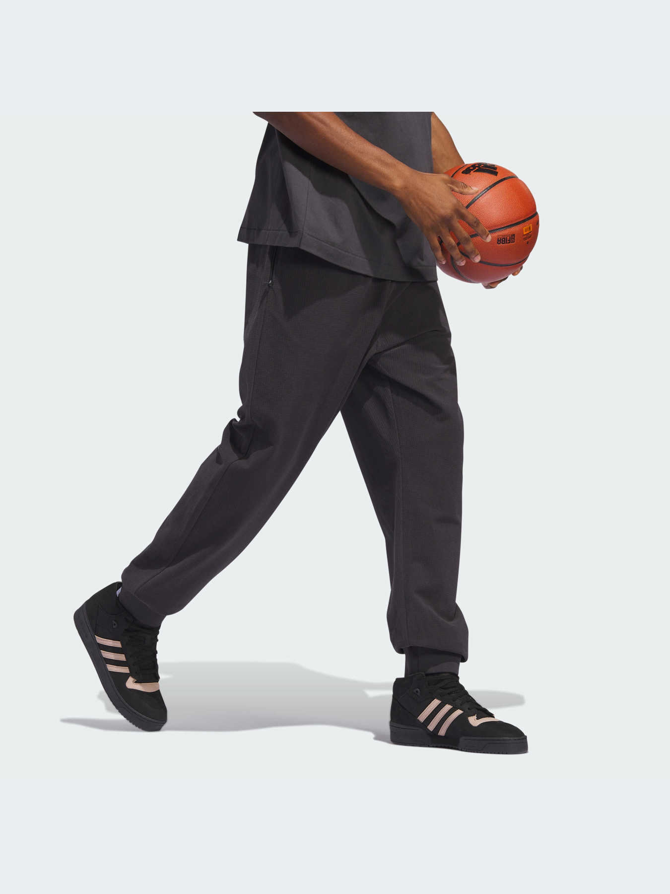 Брюки Adidas модель IT2474-KZ Фото