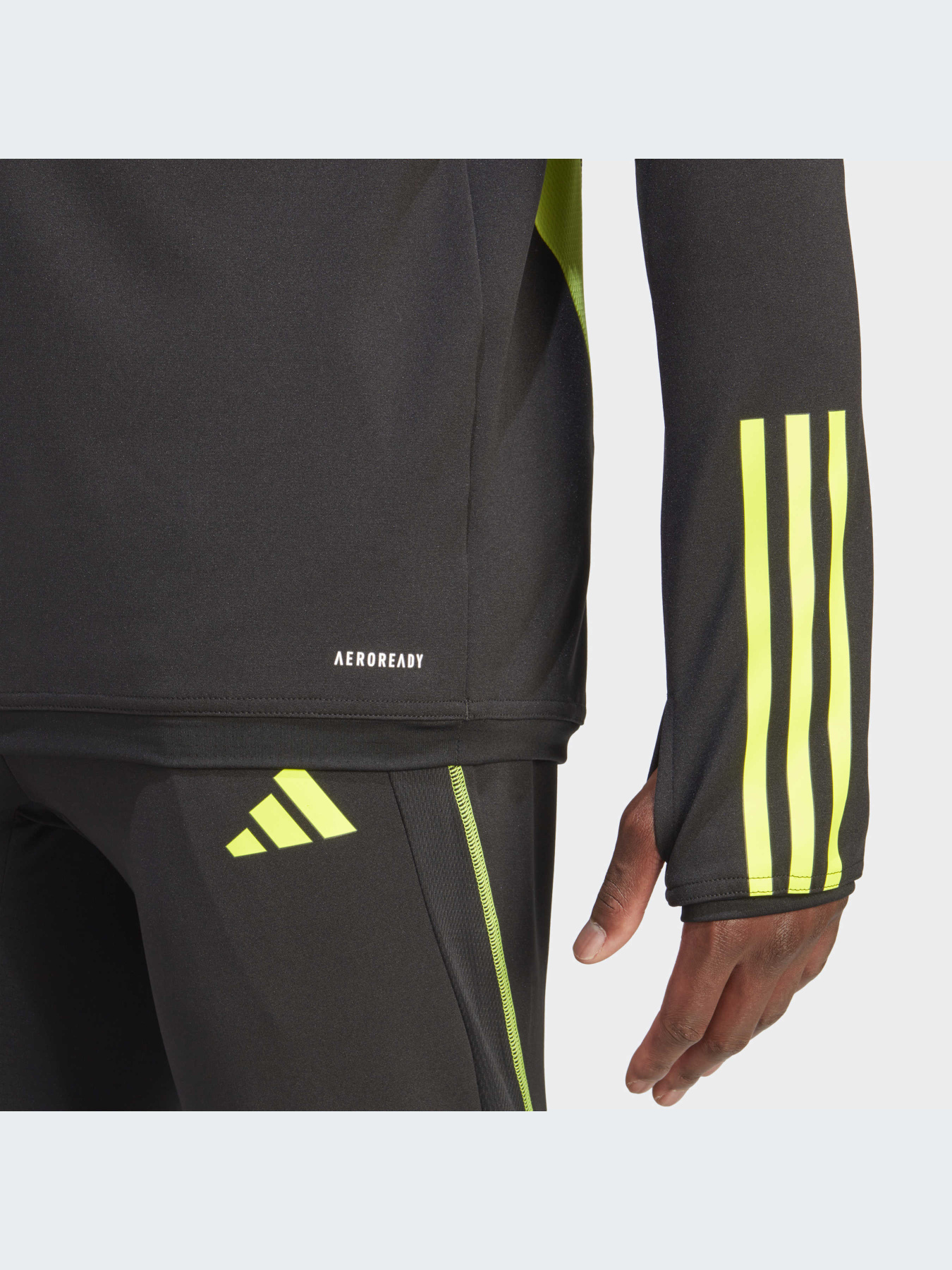 Худи и свитшоты Adidas модель HZ2183-KZ Фото