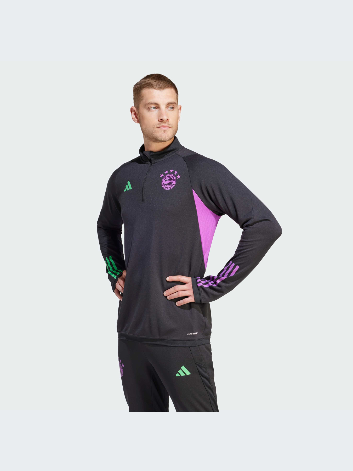Худи и свитшоты Adidas модель IB1527-KZ Худи и свитшоты Adidas модель IB1527-KZ Фото