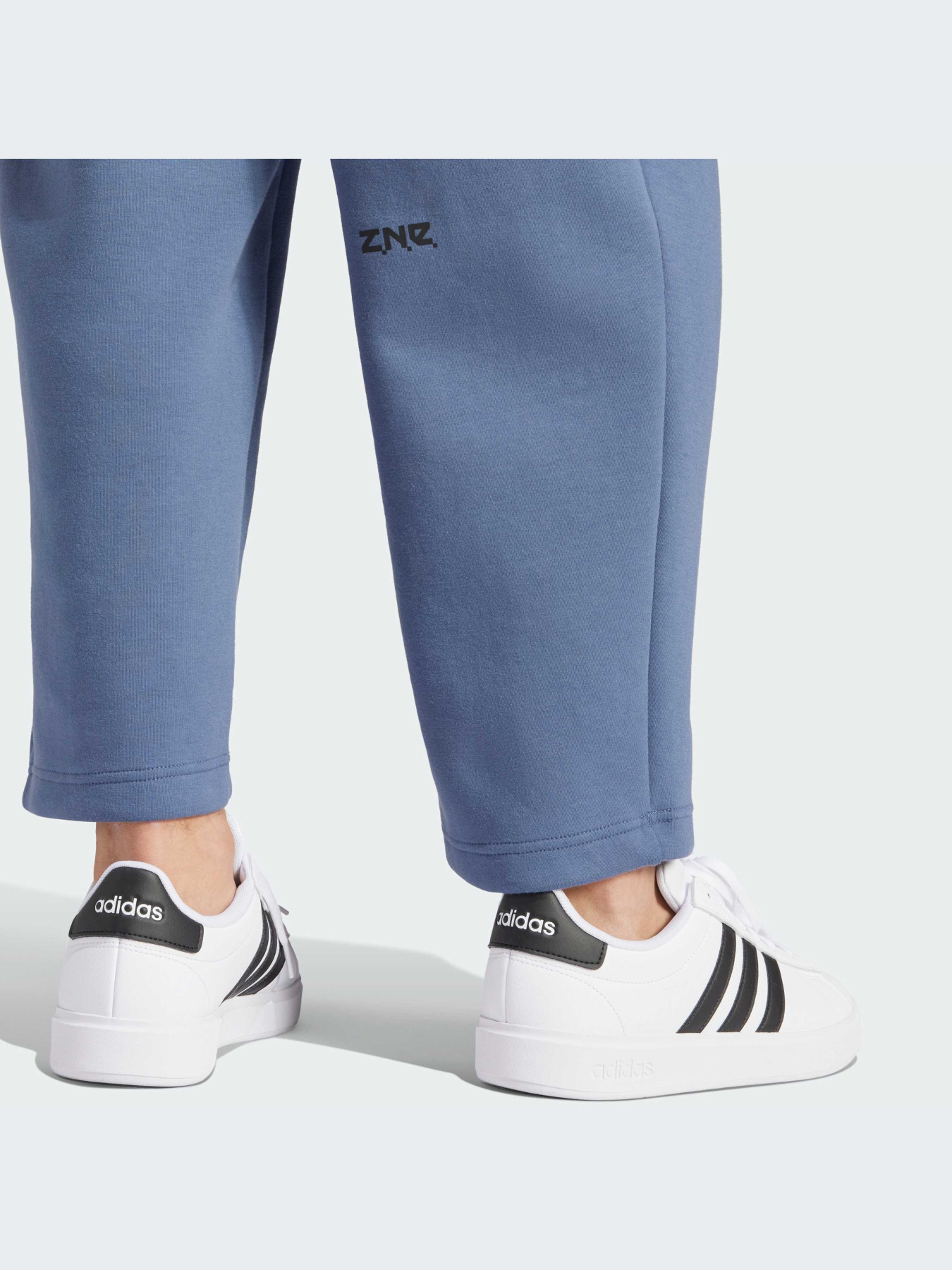 Брюки Adidas ZNE модель IR5221-KZ Фото
