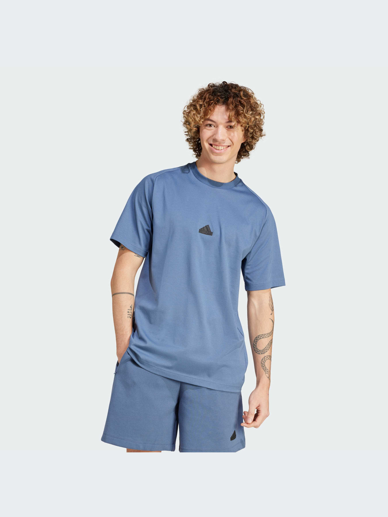 Футболки и поло Adidas ZNE модель IR5234-KZ Футболки и поло Adidas ZNE модель IR5234-KZ Фото