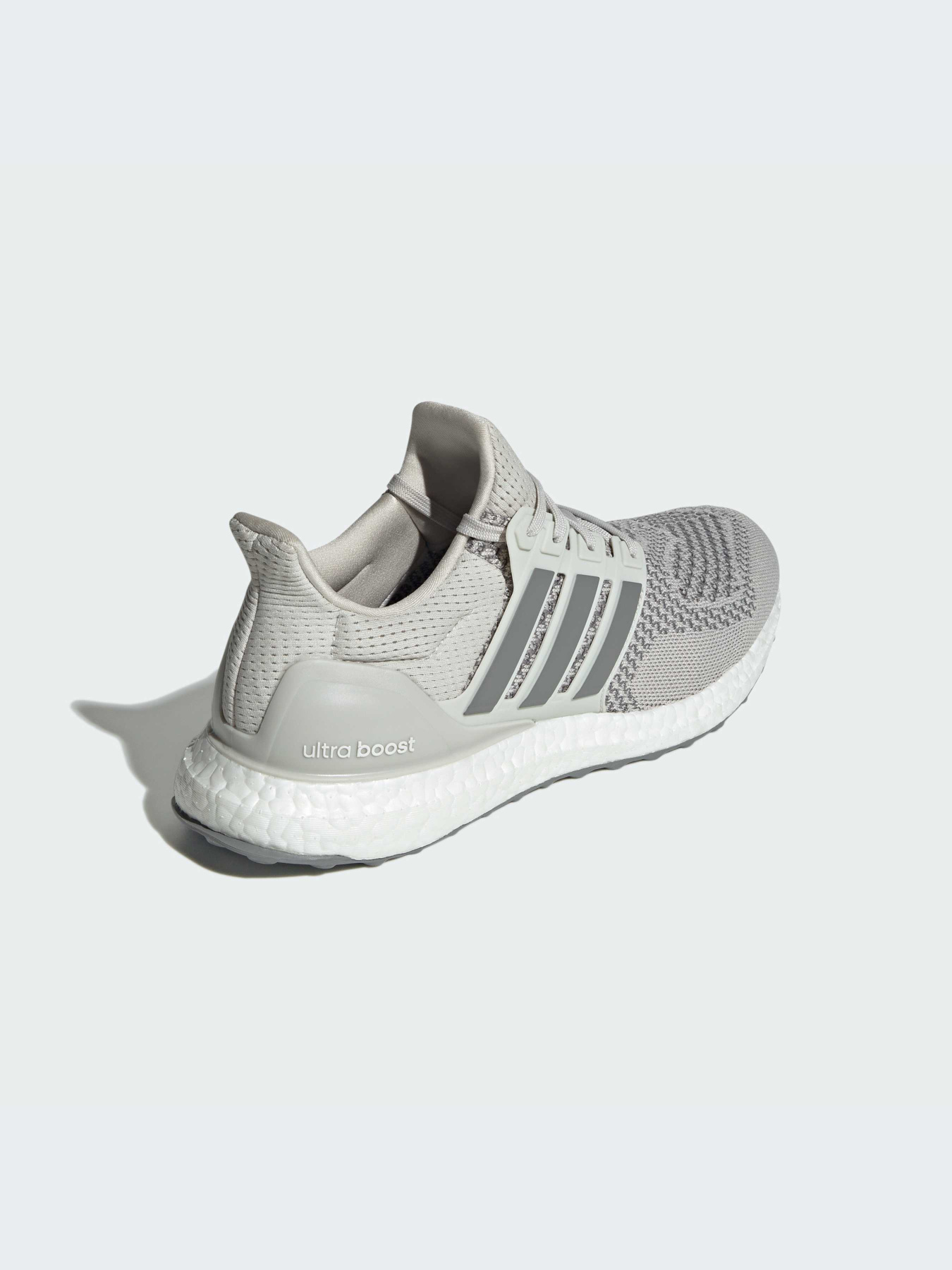 Кроссовки Adidas Ultraboost модель IE8976-KZ Фото