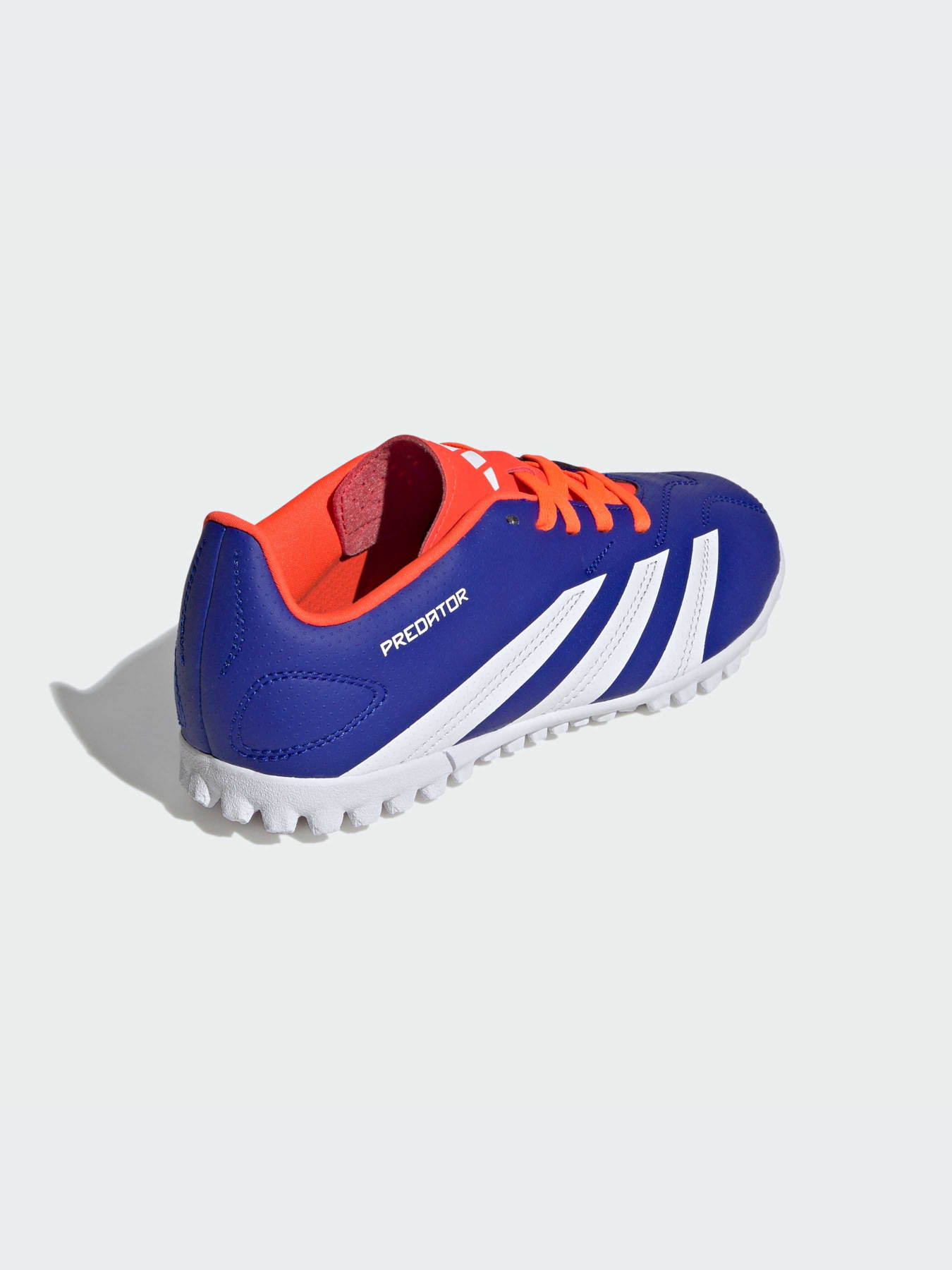 Кроссовки Adidas Predator модель ID3428-KZ Фото