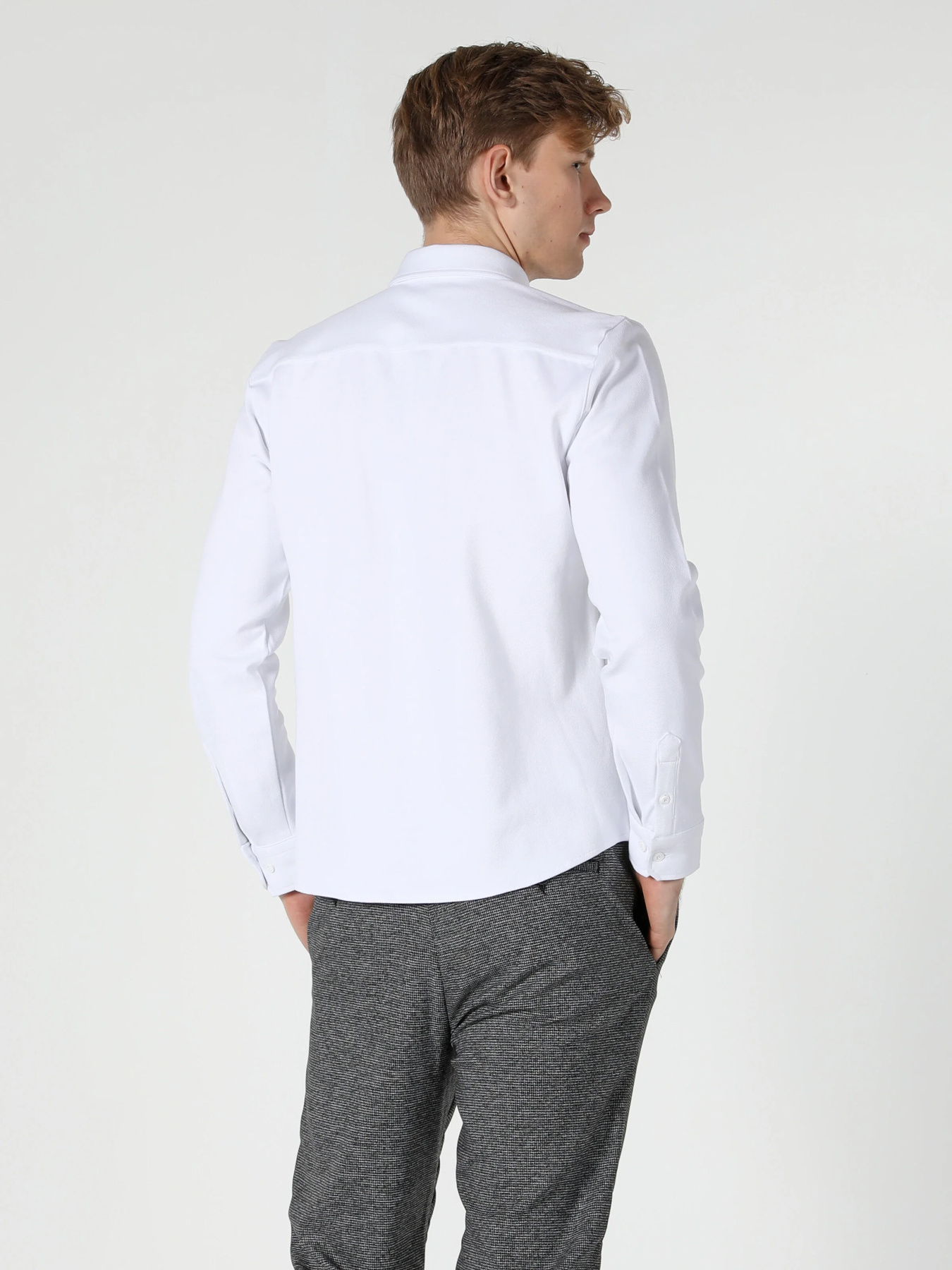 Рубашки Colin’s модель CL1057177_WHT Рубашки Colin’s модель CL1057177_WHT Фото