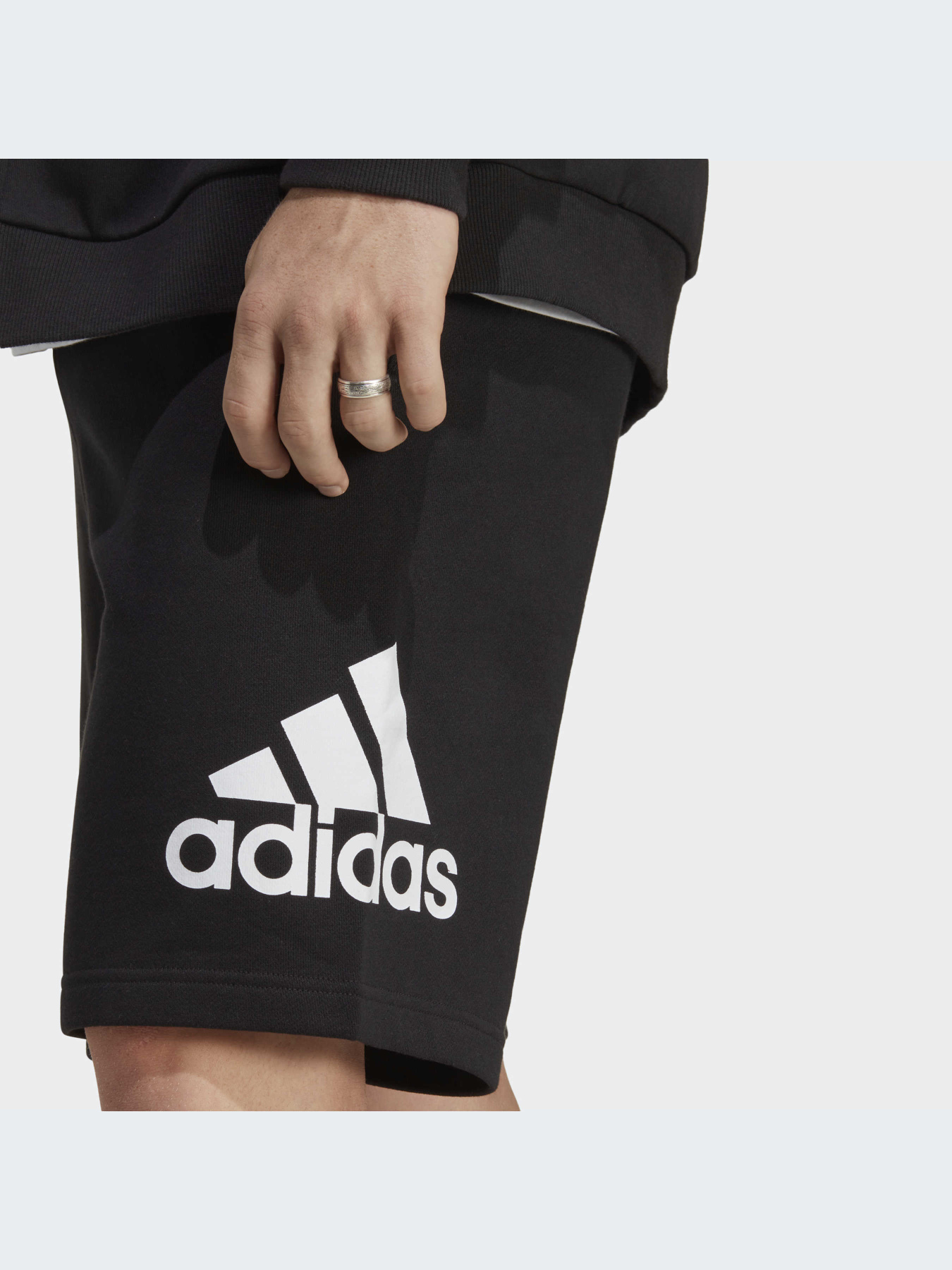 Шорты Adidas модель IC9401-KZ Фото