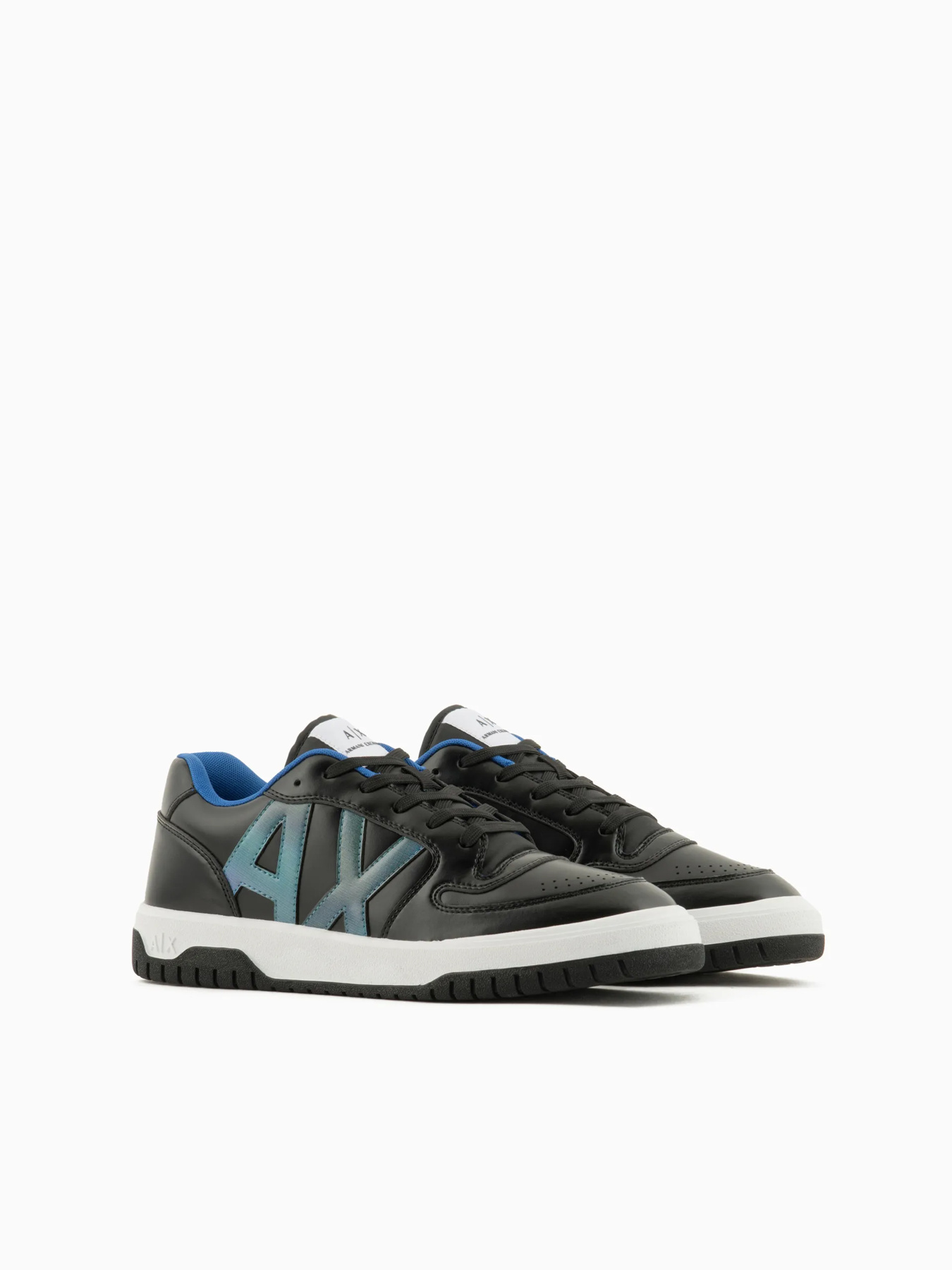 Кроссовки Armani Exchange модель XUX179-XV765-T698 Фото