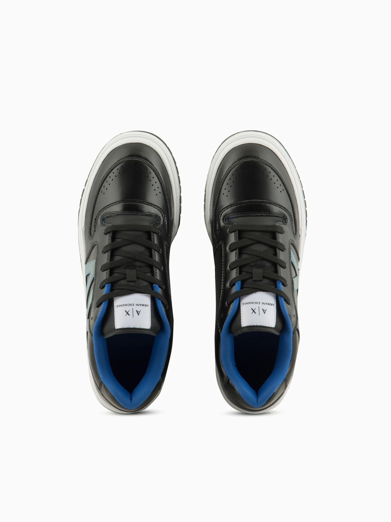 Кроссовки Armani Exchange модель XUX179-XV765-T698 Фото