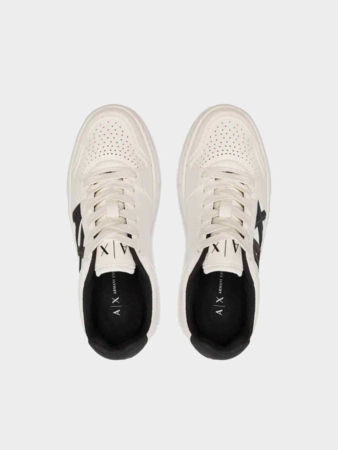 Кроссовки Armani Exchange модель XDX147-XV830-T052 Фото