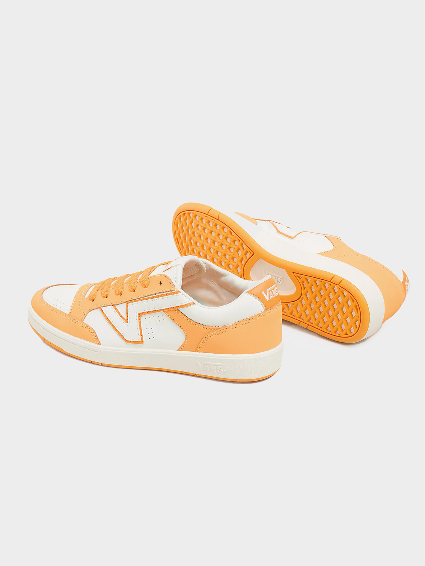 Кроссовки Vans модель VN000BWBORA1 Фото