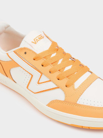 Кроссовки Vans модель VN000BWBORA1 Фото