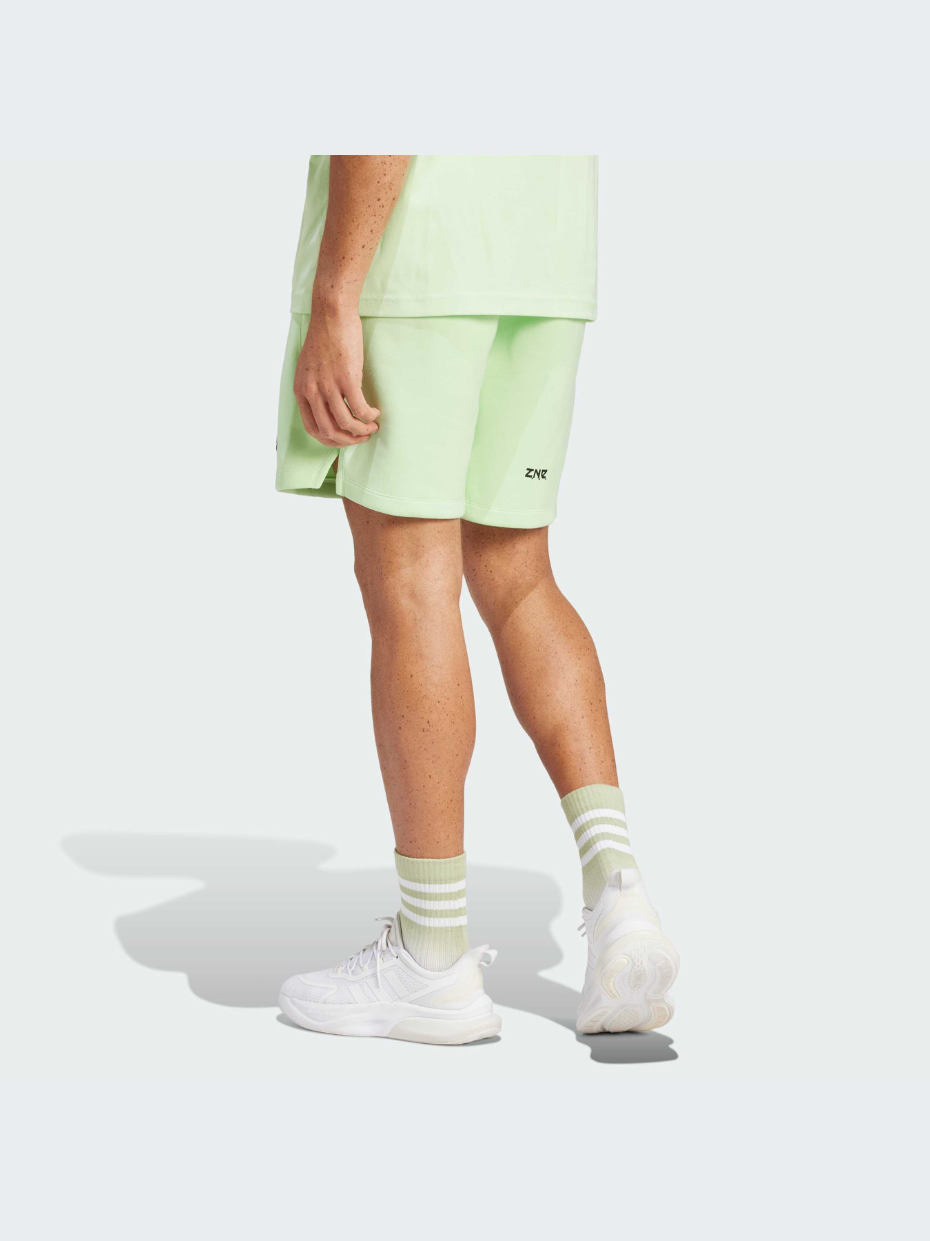 Шорты Adidas ZNE модель IR5233-KZ Фото