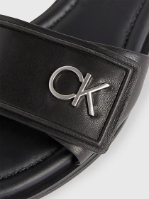 Шлёпанцы Calvin Klein модель HW0HW01939-BEH Фото