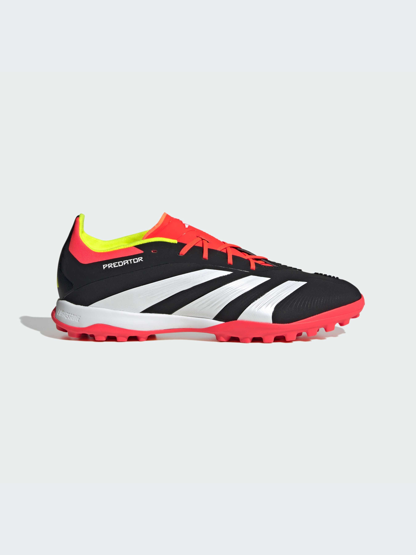 Кроссовки Adidas Predator модель IG7731-KZ Кроссовки Adidas Predator модель IG7731-KZ Фото