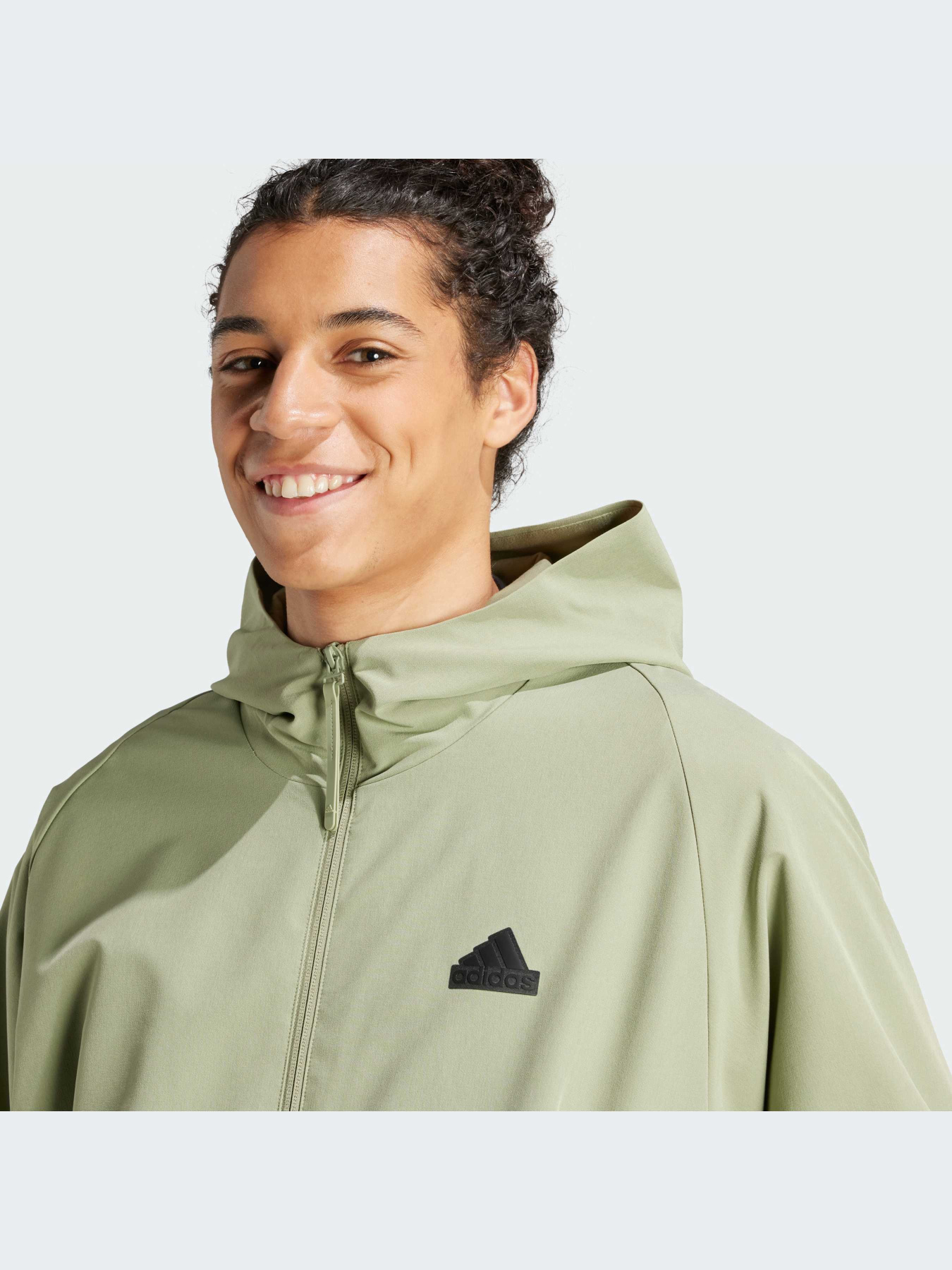 Куртки и дубленки Adidas ZNE модель IS9279-KZ Фото
