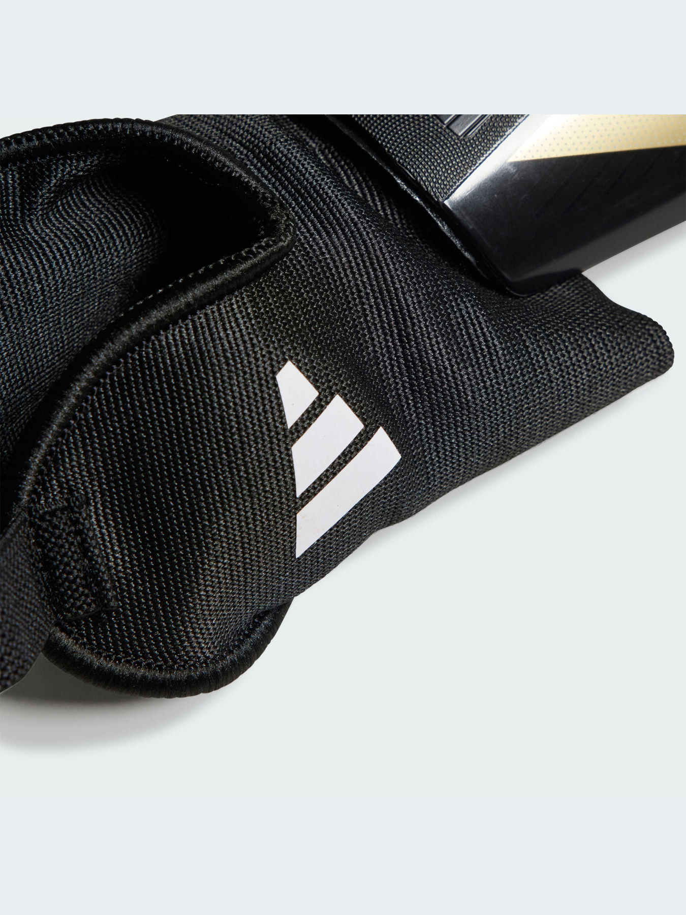 Щитки Adidas Tiro модель IP3997-KZ Фото