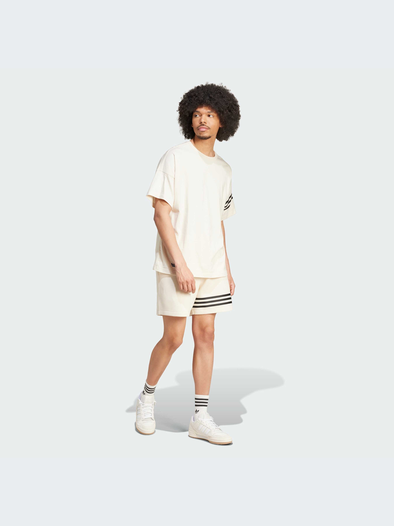 Шорты Adidas Adicolor модель JF9148-KZ Шорты Adidas Adicolor модель JF9148-KZ Фото