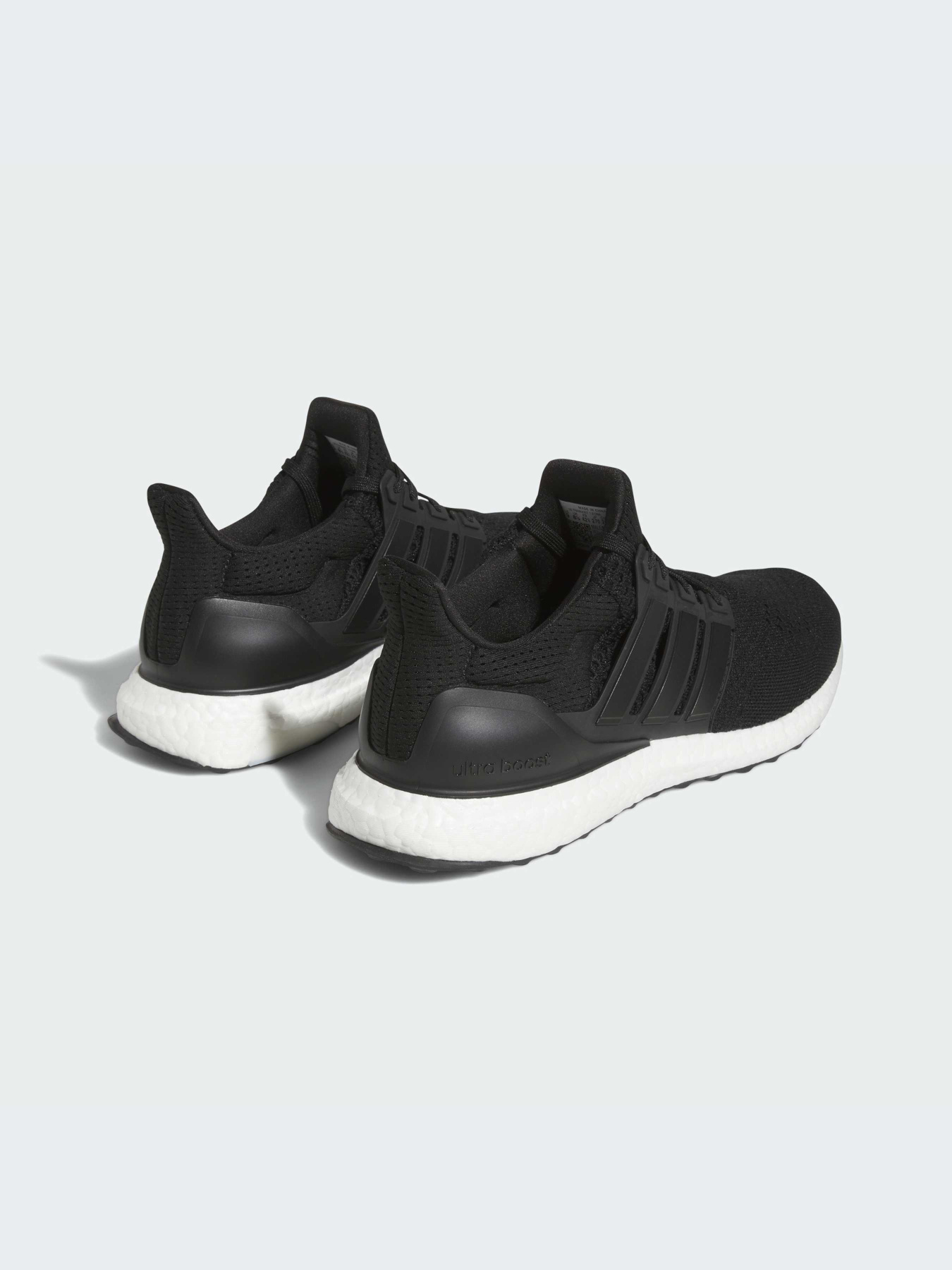 Кроссовки Adidas Ultraboost модель HQ4201-KZ Фото