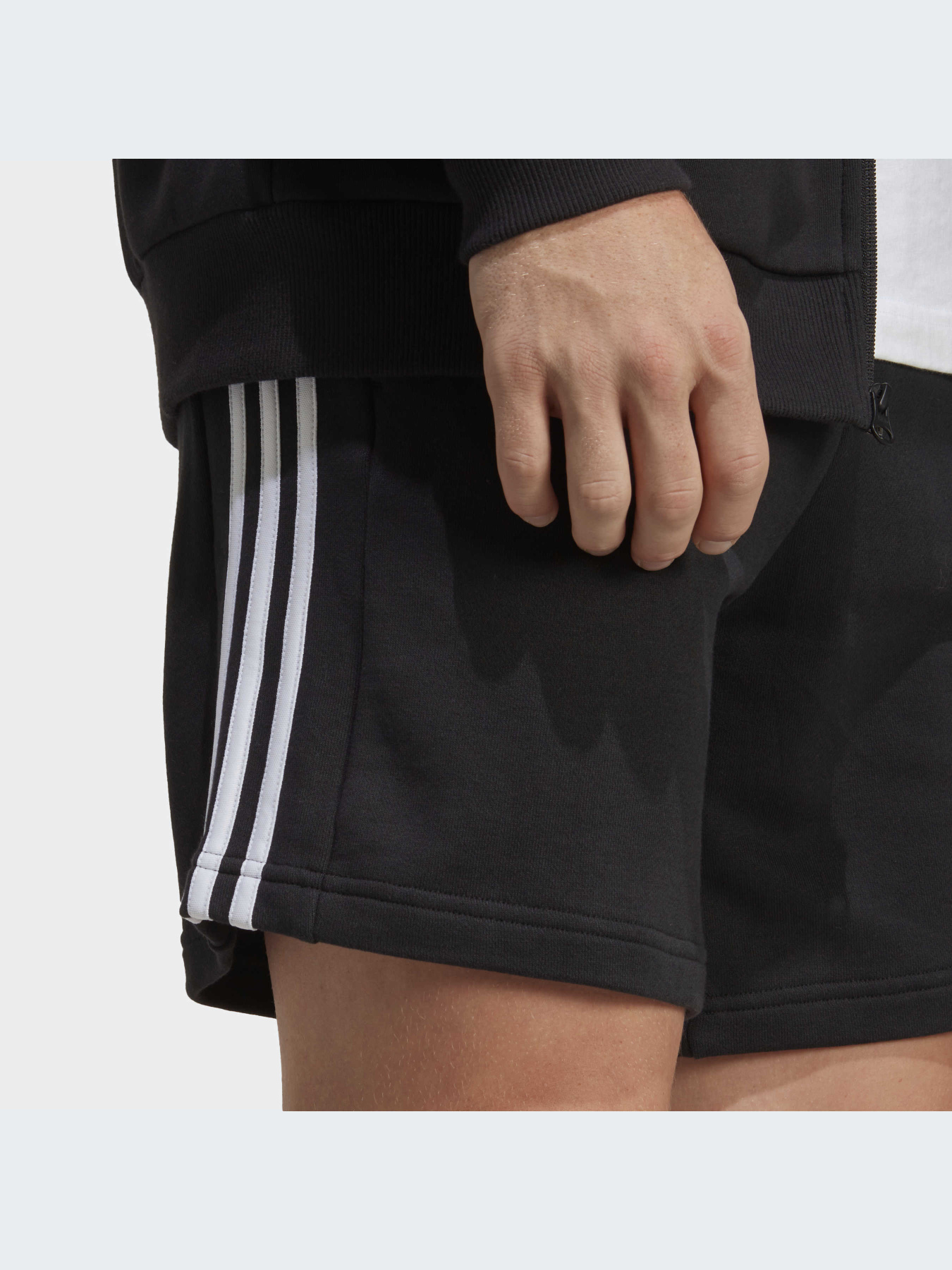 Шорты Adidas модель IC9435-KZ Фото
