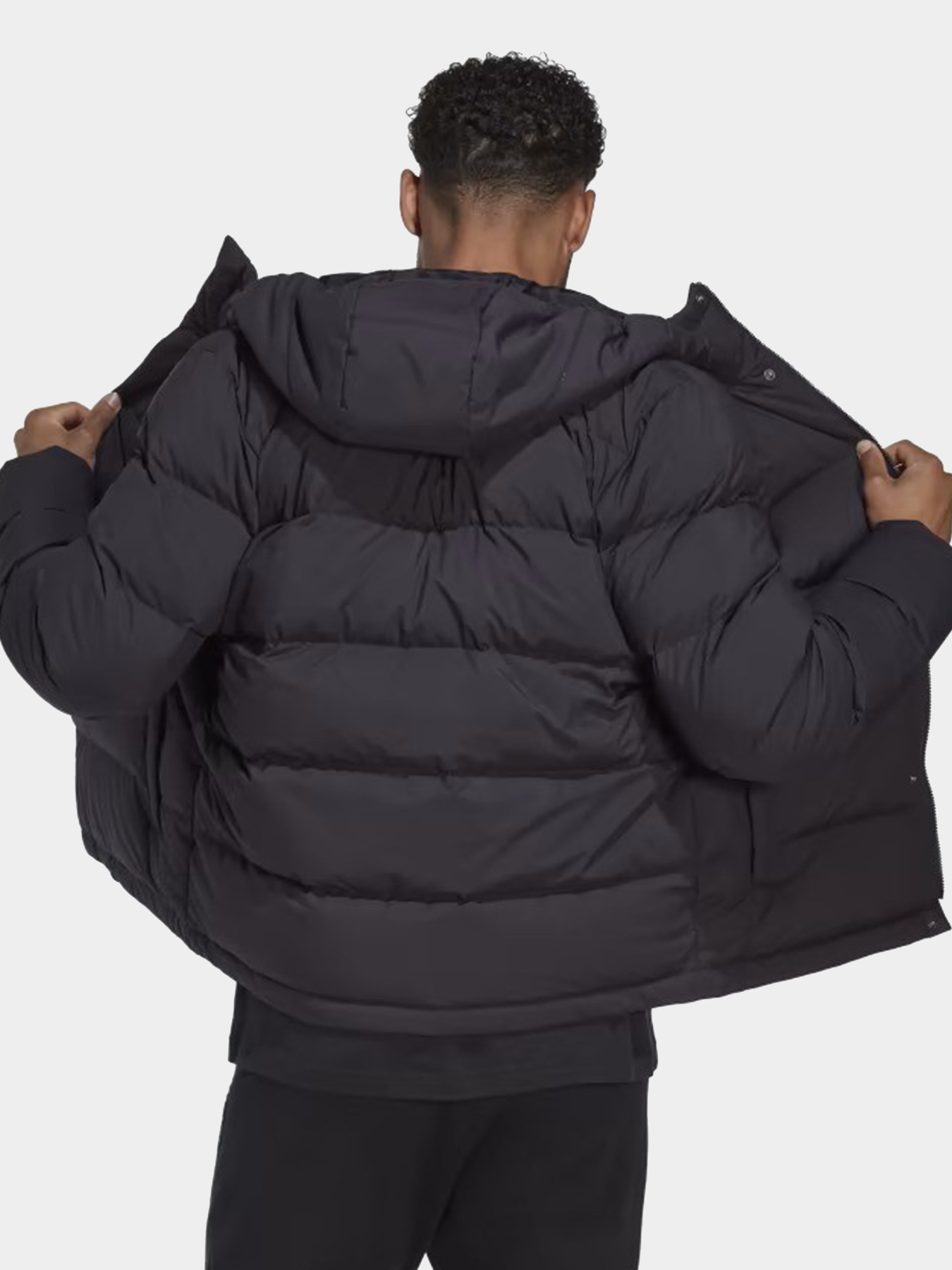 Куртки и дубленки Adidas модель HN5640 Фото