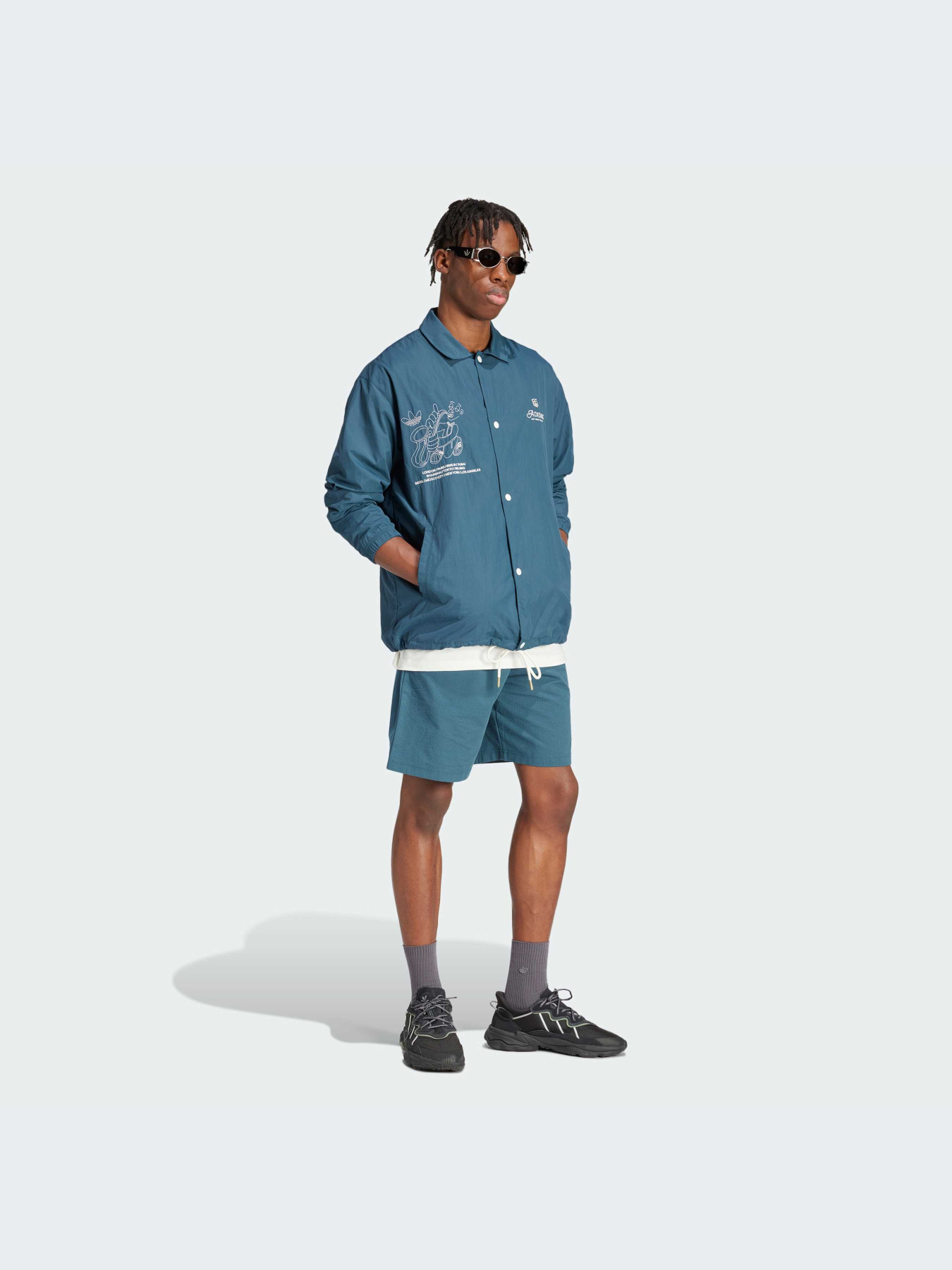 Куртки и дубленки Adidas Graphics модель IS2949-KZ Куртки и дубленки Adidas Graphics модель IS2949-KZ Фото