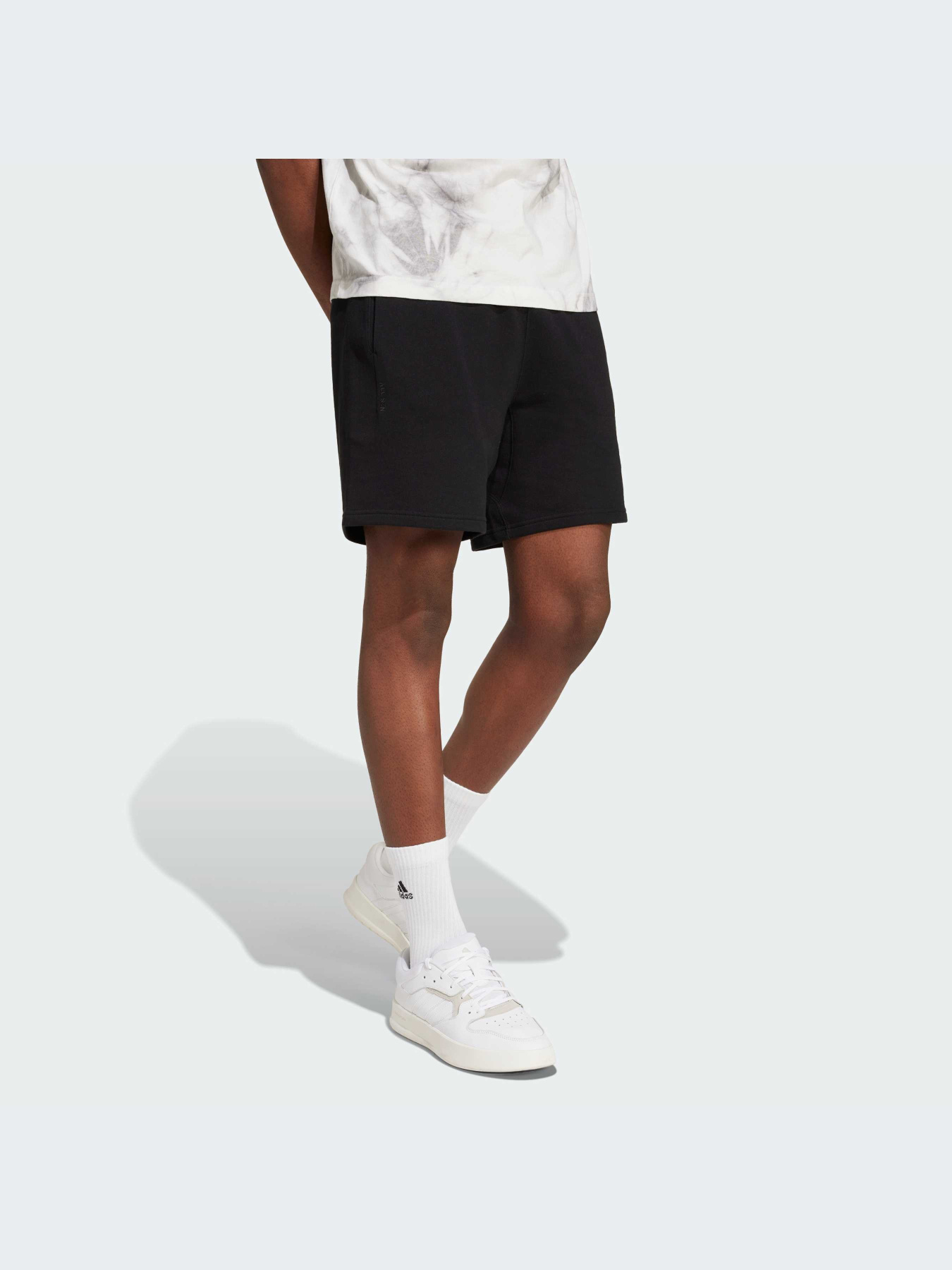 Шорты Adidas модель IX1247-KZ Фото
