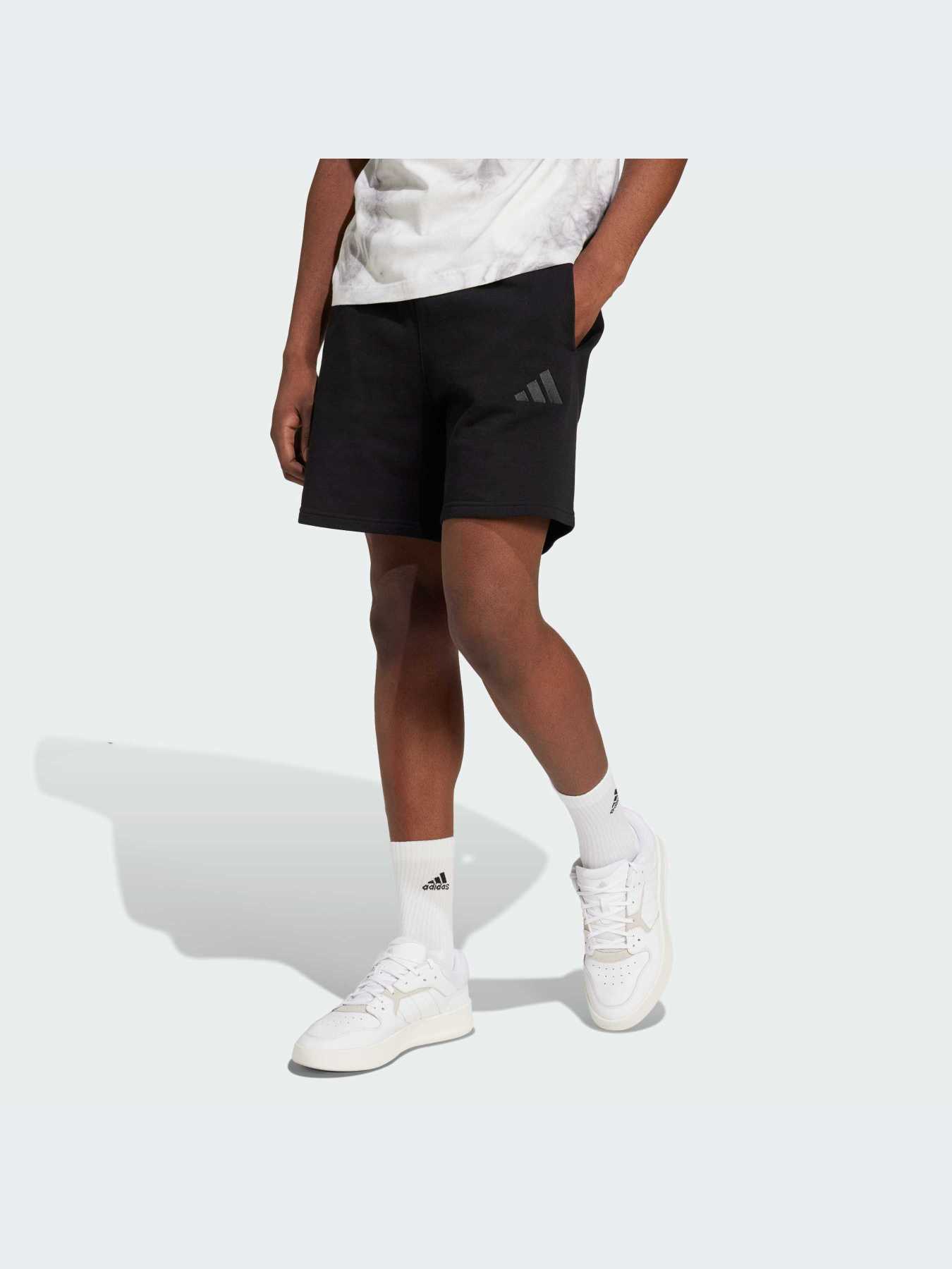 Шорты Adidas модель IX1247-KZ Фото