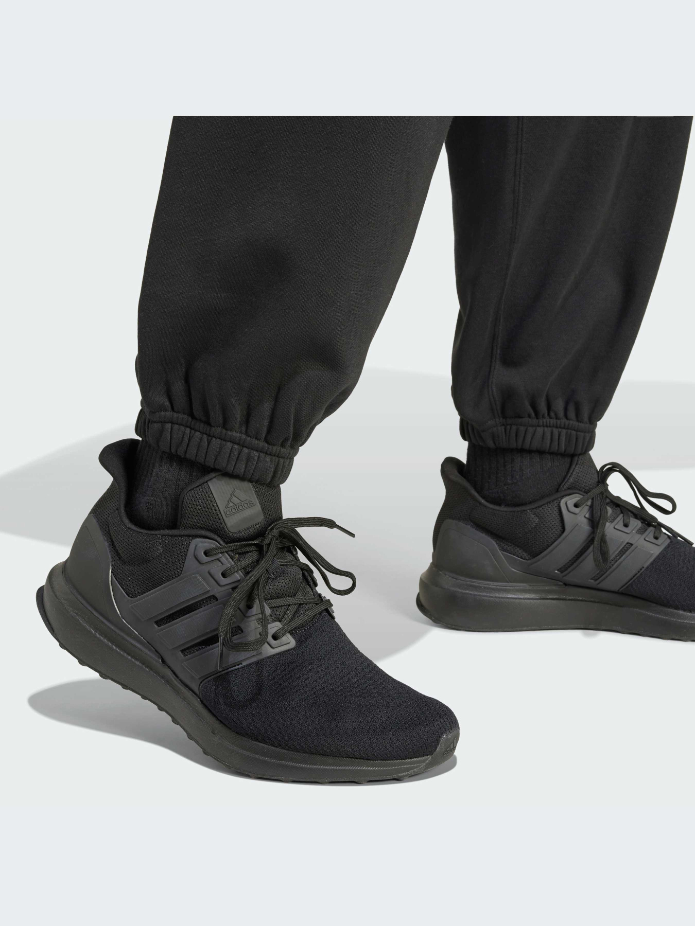 Брюки Adidas модель IX1252-KZ Фото