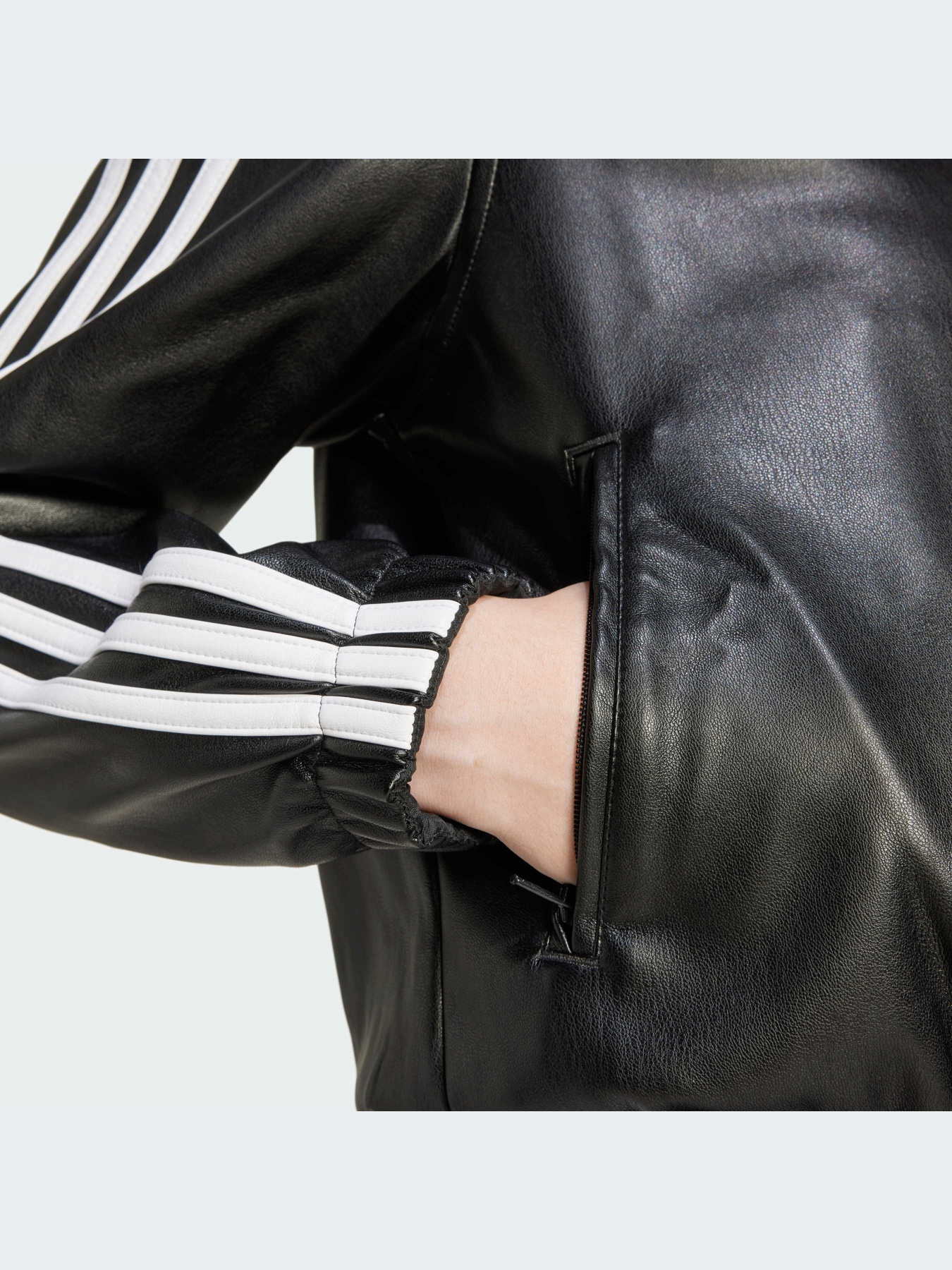 Худи и свитшоты Adidas Adicolor модель IY7273-KZ Фото