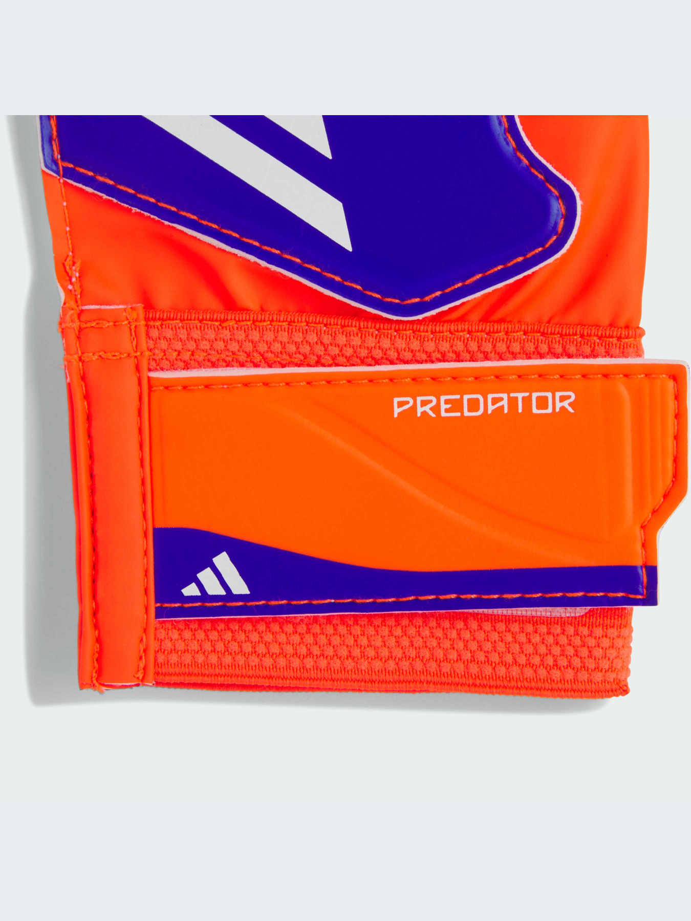 Перчатки для спорта Adidas Predator модель IX3872-KZ Фото