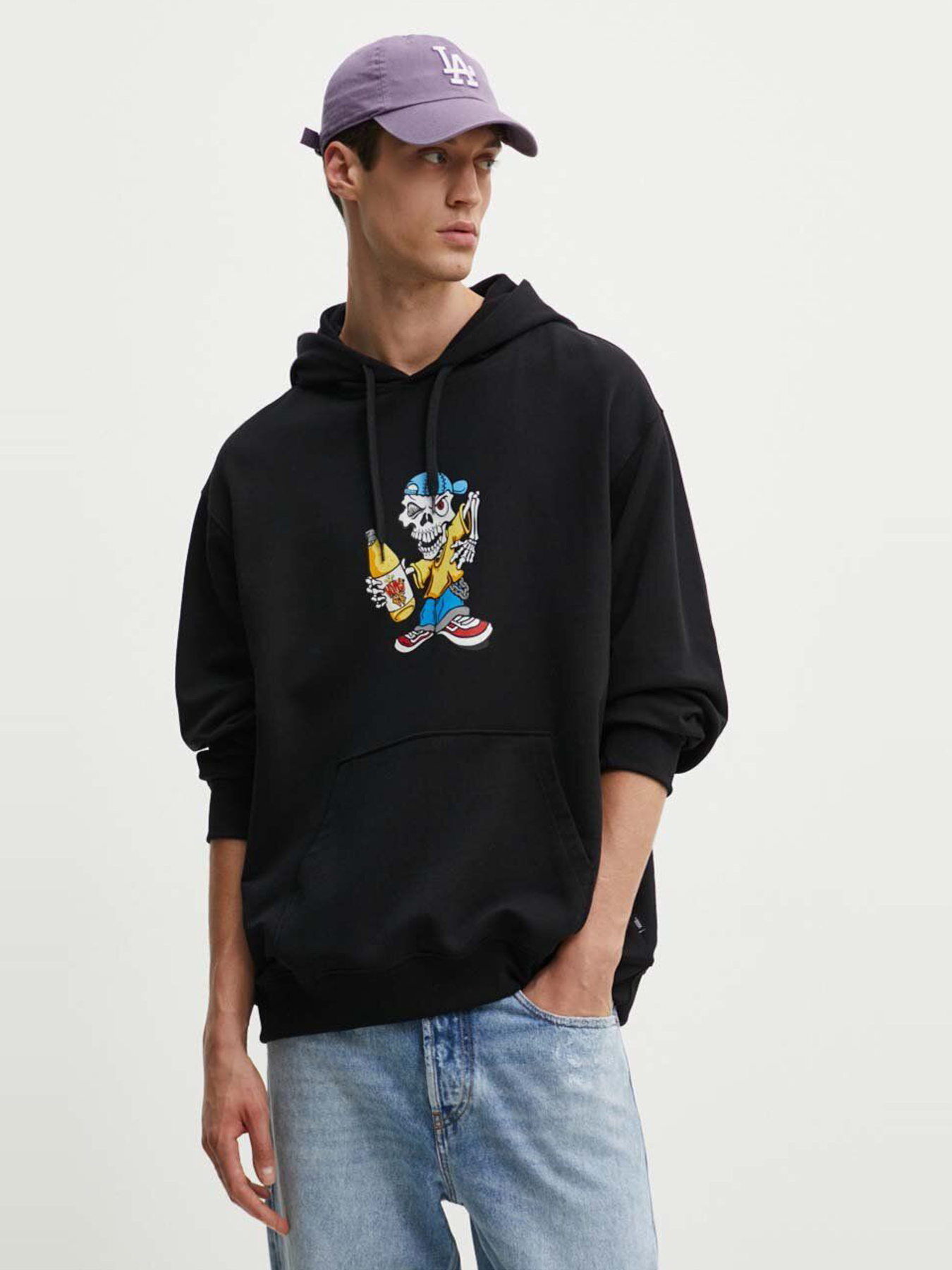 Худи и свитшоты Vans модель VN000JE6BLK1 Фото