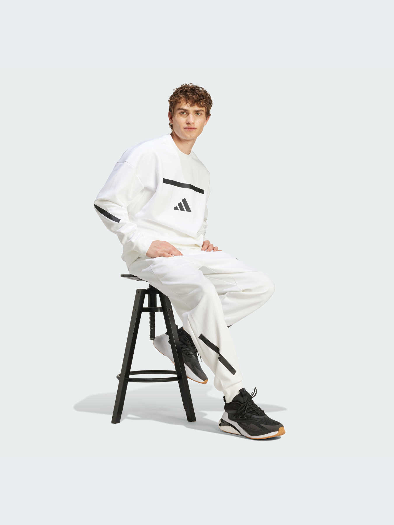 Худи и свитшоты Adidas ZNE модель JF2451-KZ Фото
