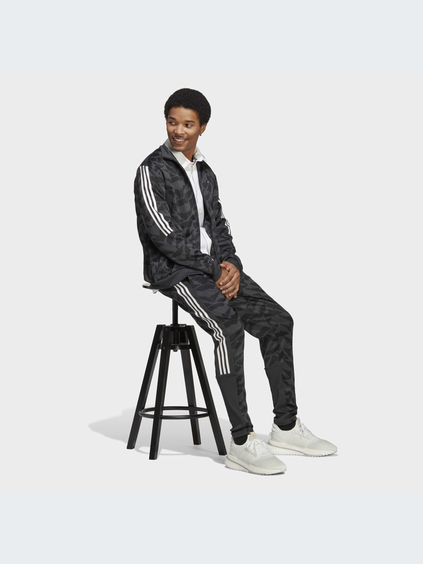 Брюки Adidas модель IB8383-KZ Фото