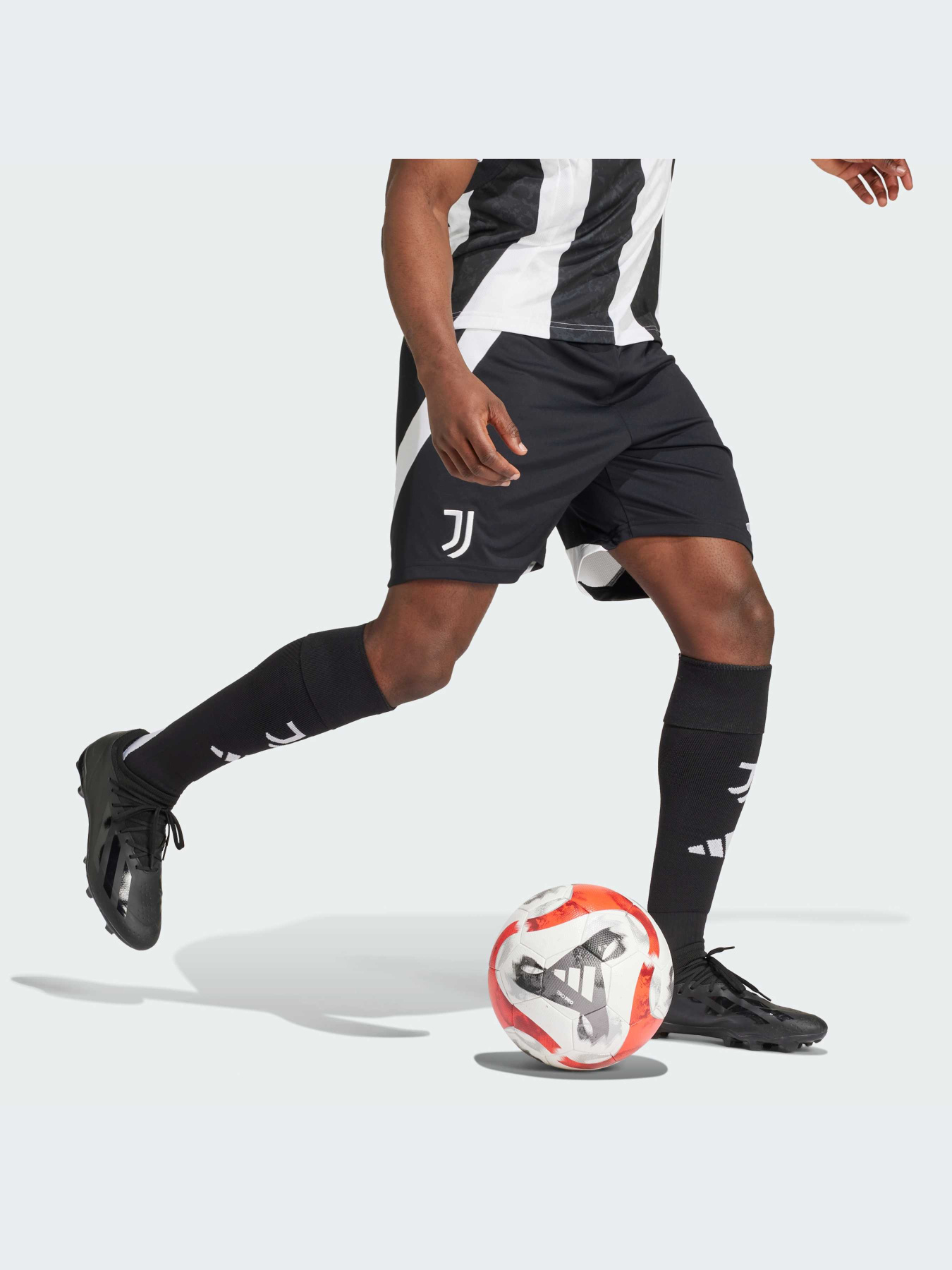 Шорты Adidas модель IS8003-KZ Фото