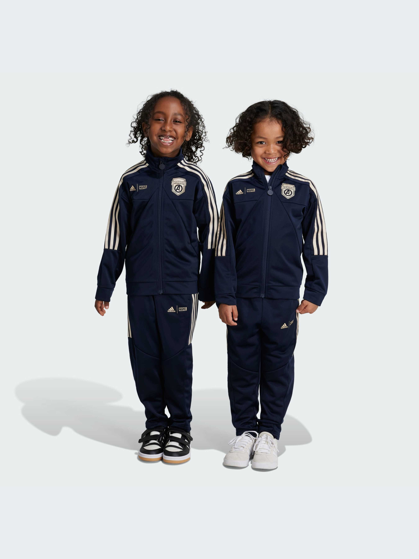 Костюмы Adidas модель IV9638-KZ Фото