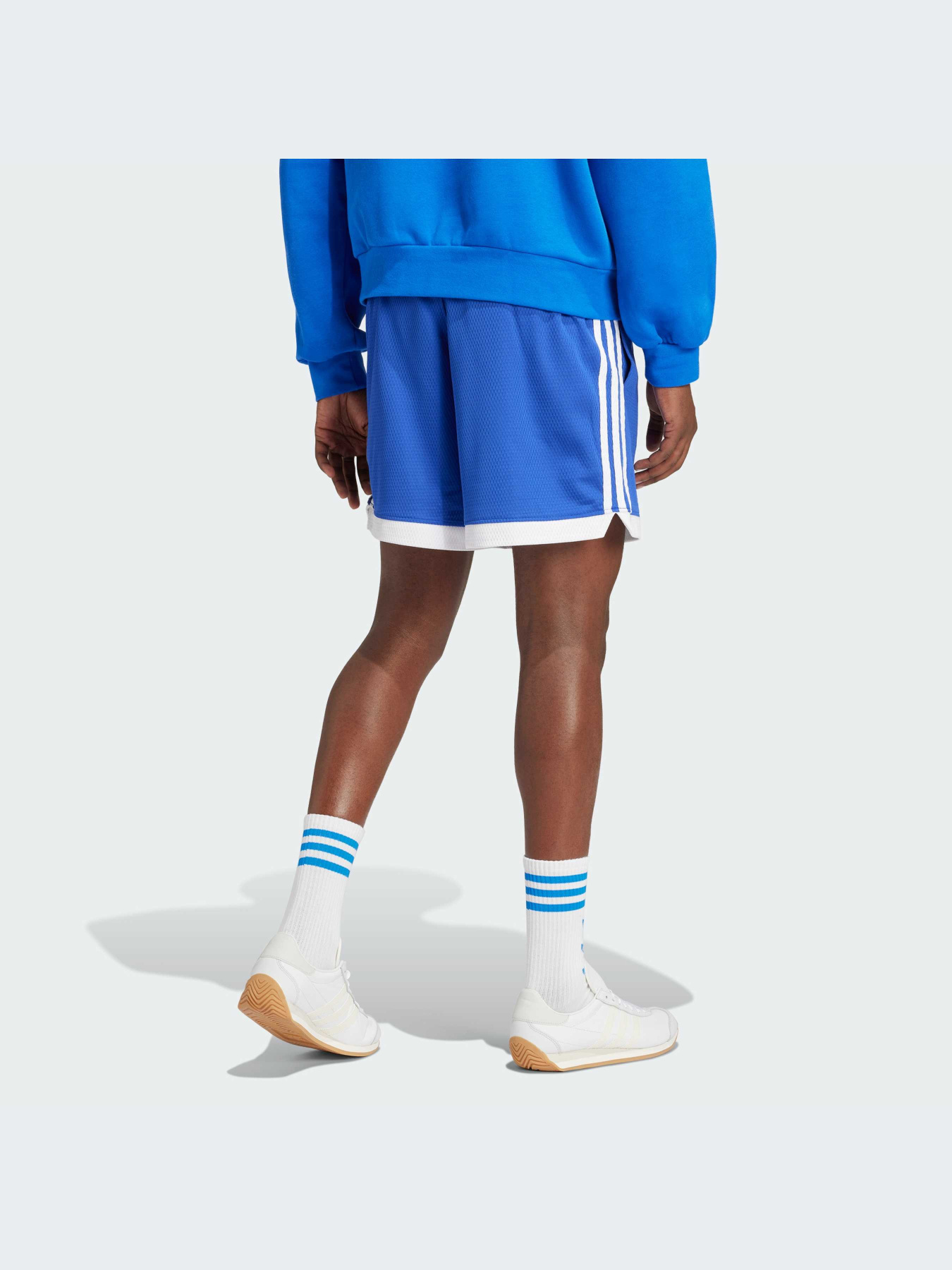 Шорты Adidas Adicolor модель IZ2451-KZ Шорты Adidas Adicolor модель IZ2451-KZ Фото